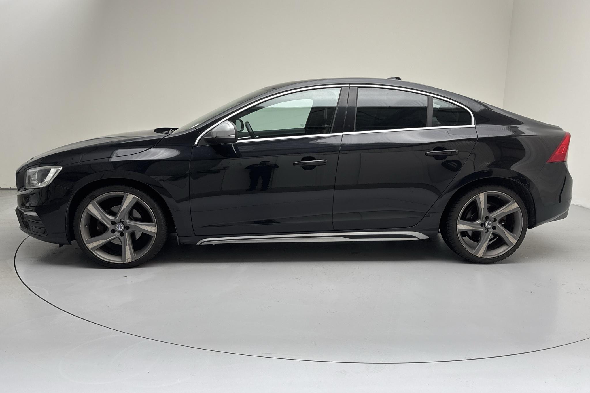 Volvo S60 D4 (181hk) - 139 290 km - Automatic - black - 2015