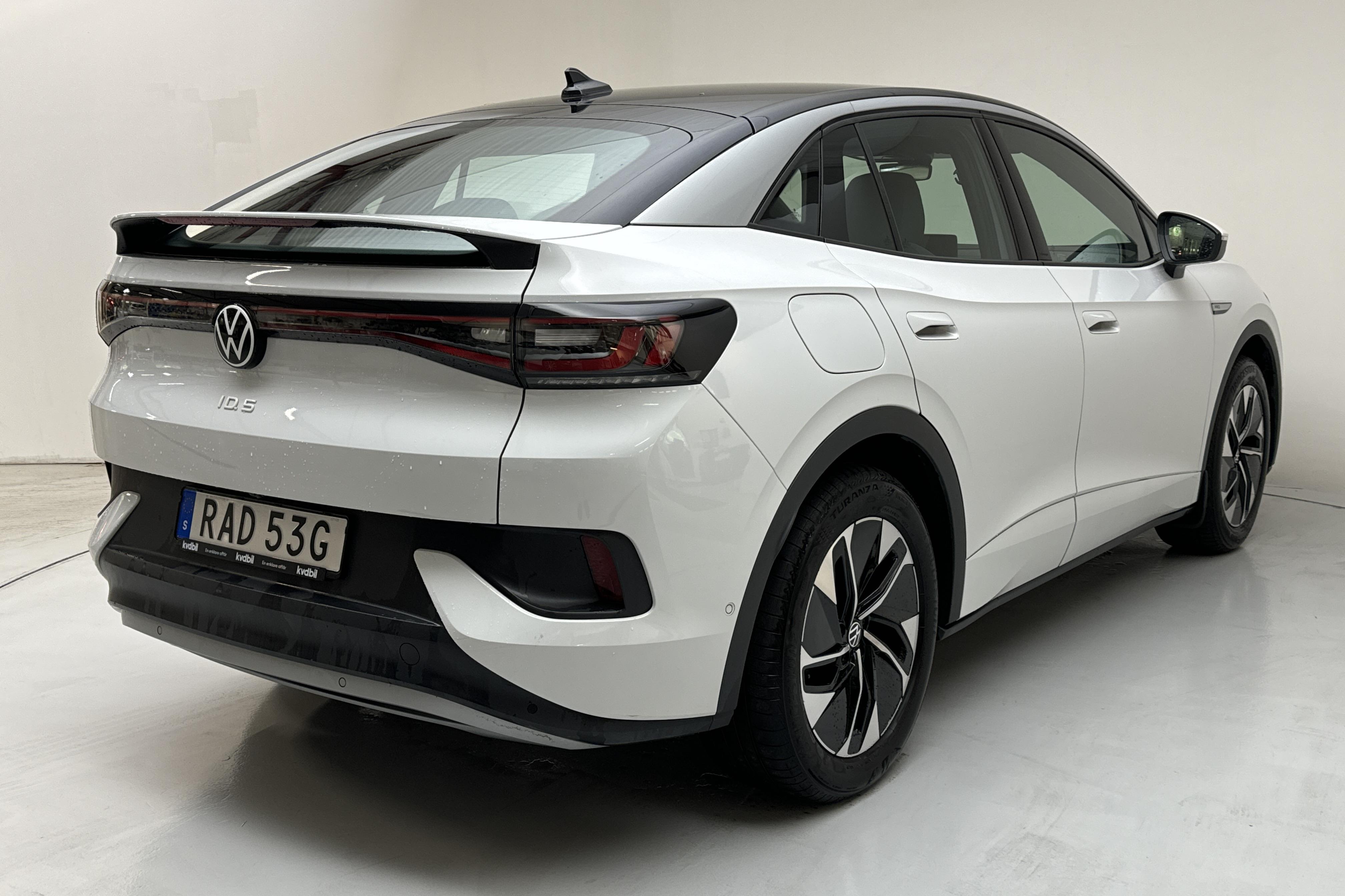 VW ID.5 77kWh (204hk) - 27 210 km - Automaatne - valge - 2023