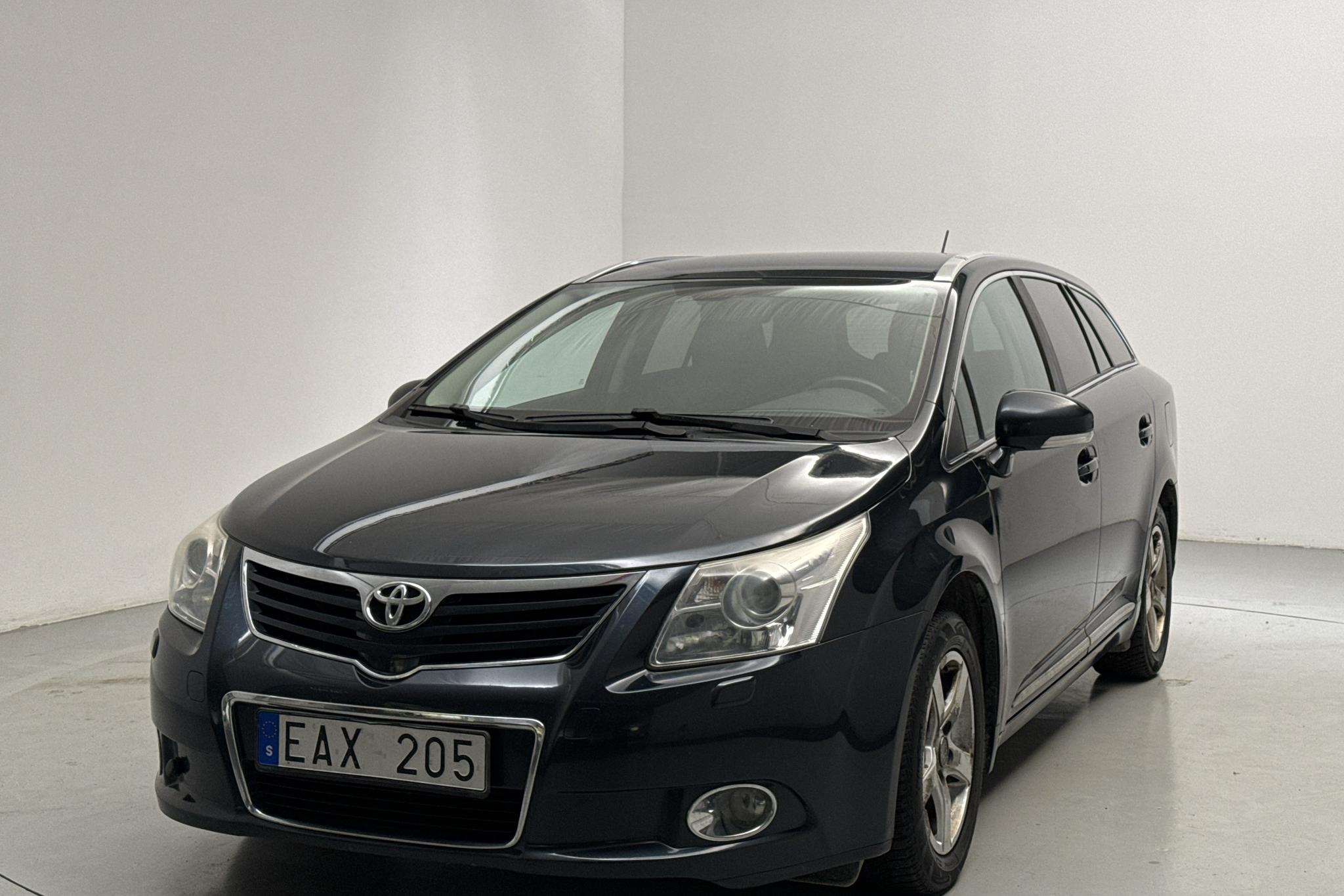 Toyota Avensis 2.0 Kombi (152hk) - 206 700 km - Käsitsi - Dark Blue - 2011