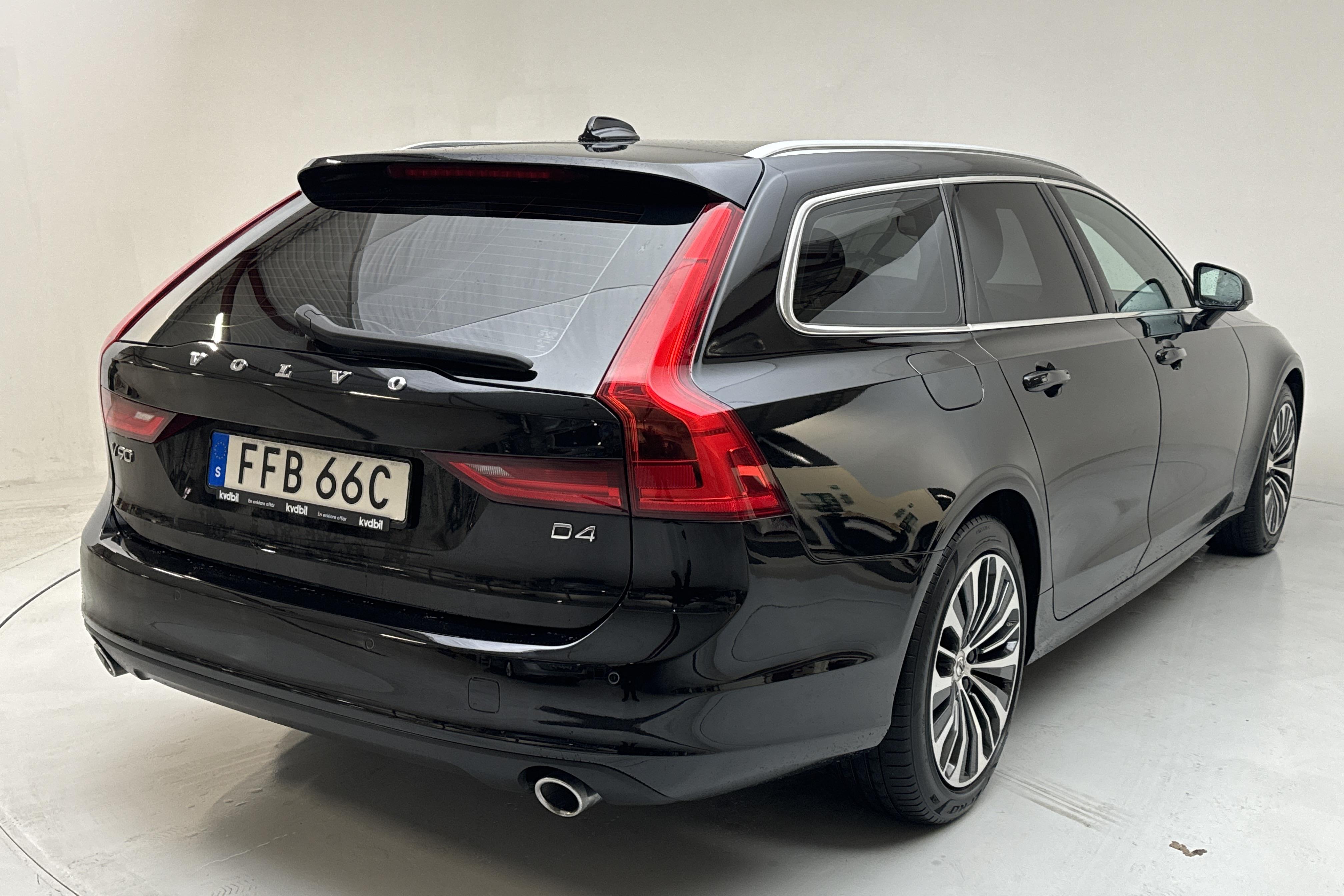 Volvo V90 D4 (190hk) - 38 610 km - Automatic - black - 2020