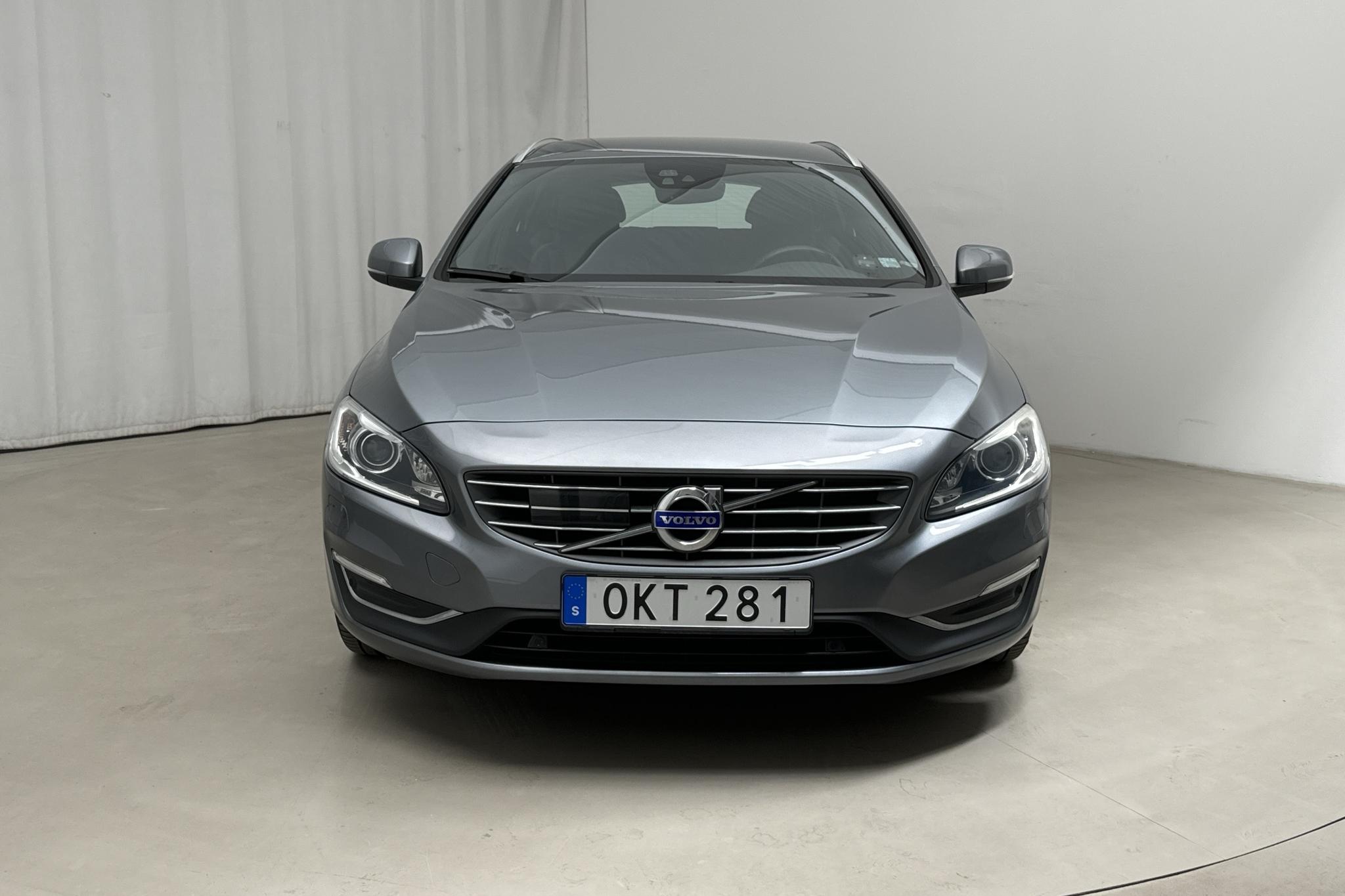 Volvo V60 D5 AWD Twin Engine (231hk) - 54 940 km - Automaattinen - harmaa - 2017