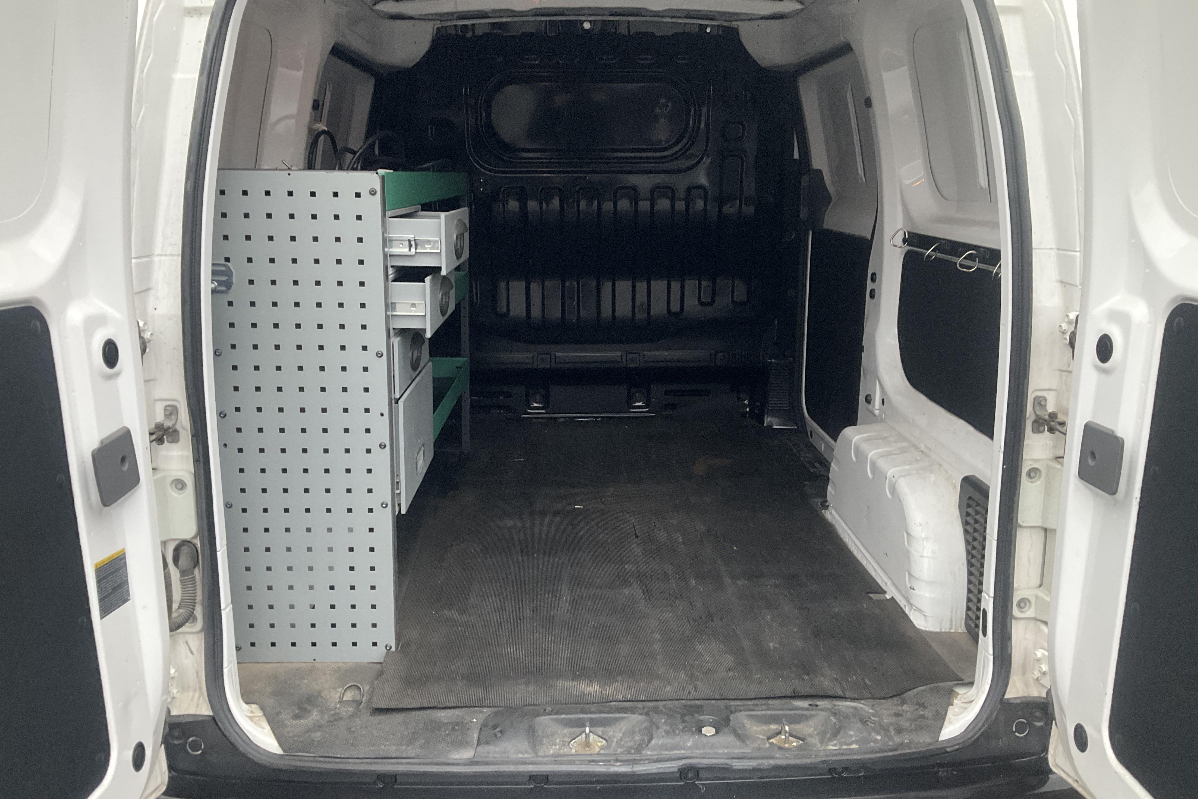 Nissan e-NV200 40,0 kWh (109hk) - 79 270 km - Automaatne - valge - 2019