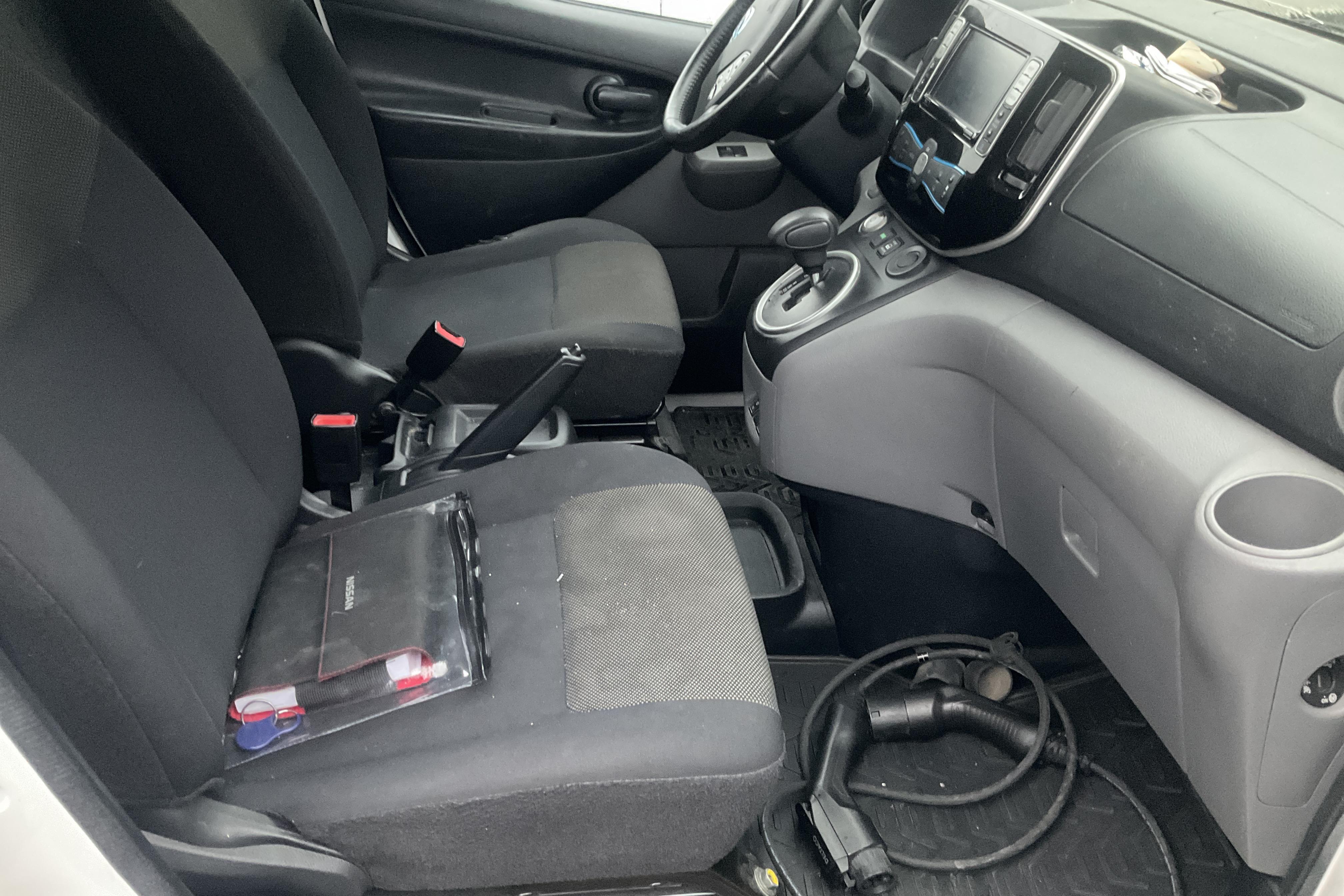 Nissan e-NV200 40,0 kWh (109hk) - 79 270 km - Automaatne - valge - 2019