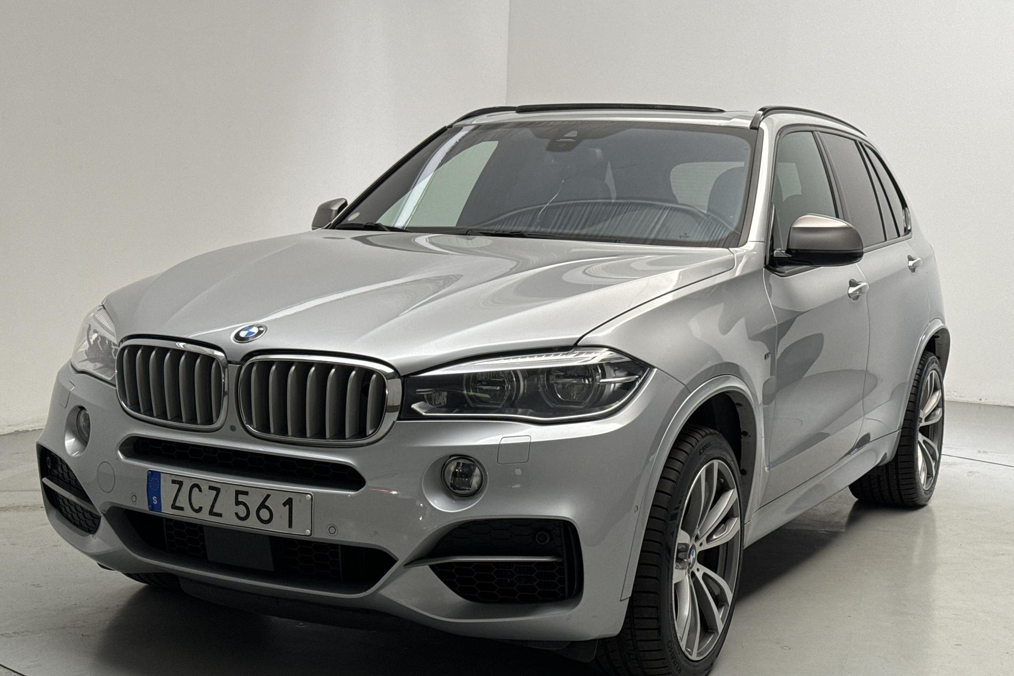 BMW X5 M50d, F15 (381hk) - 17 589 mil - Automat - silver - 2018