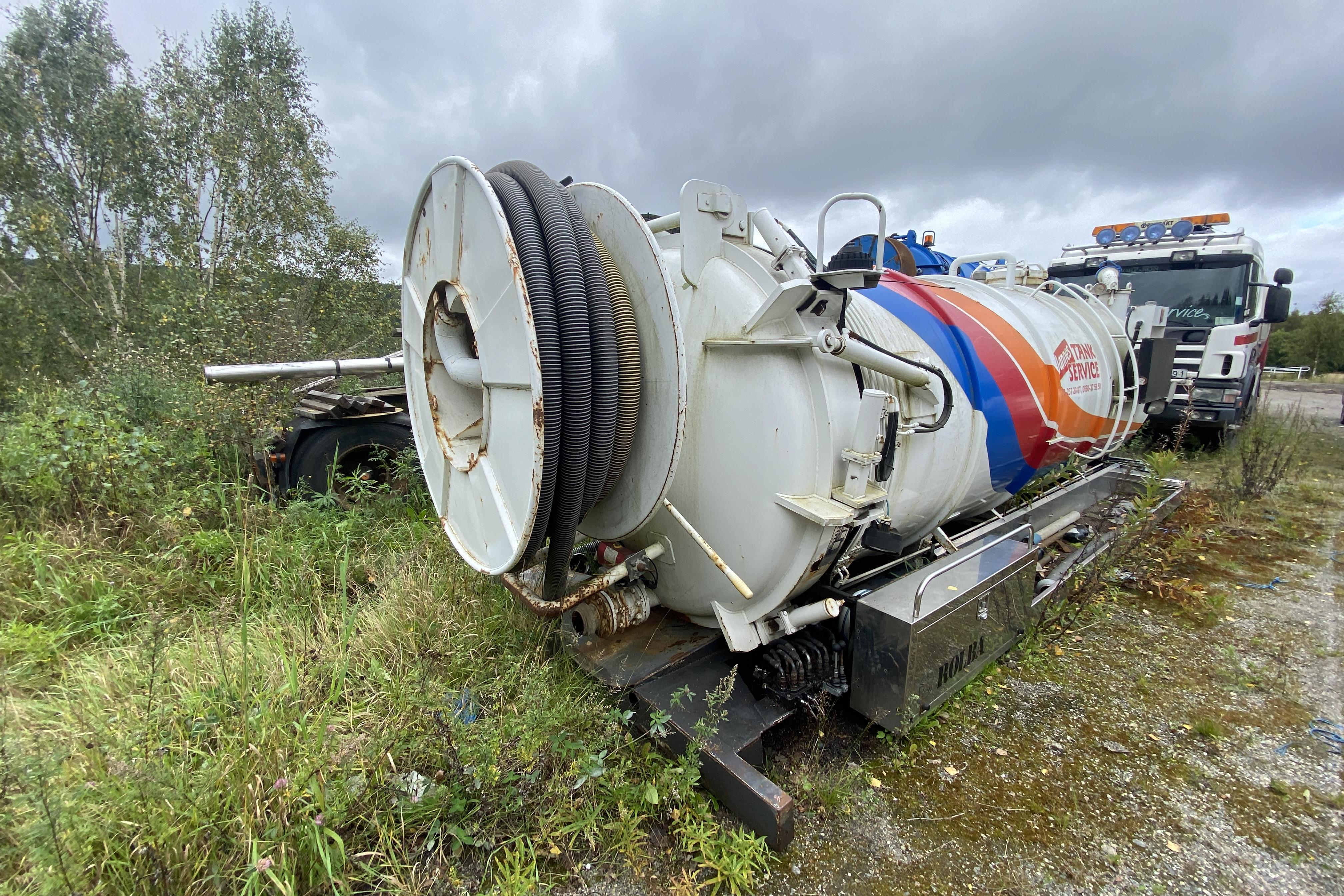 Sug och spoltank Lastväxlarflak - 0 km - 2003