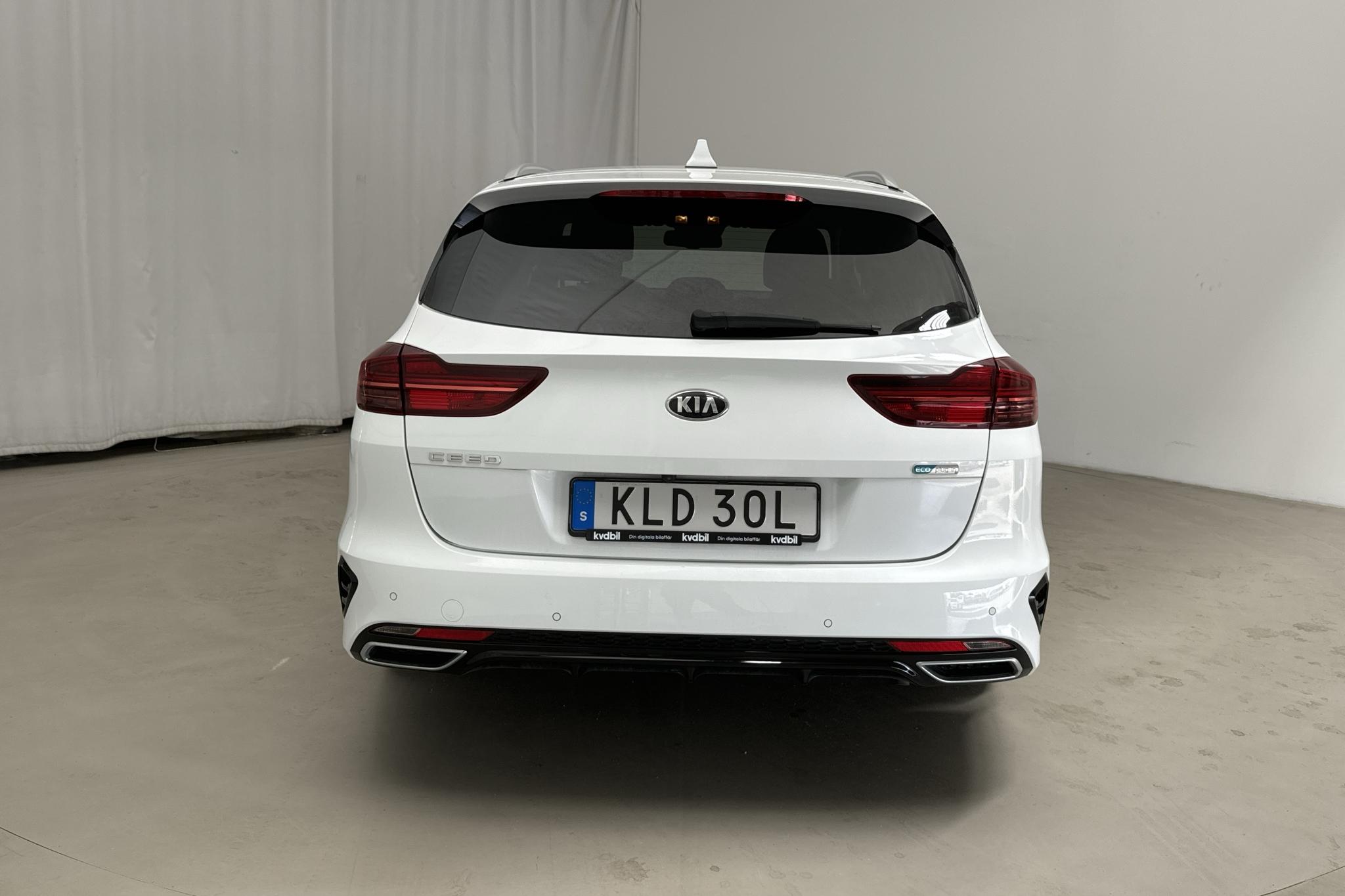 KIA Ceed 1.6 Plug-in Hybrid SW (141hk) - 96 210 km - Automaatne - valge - 2021