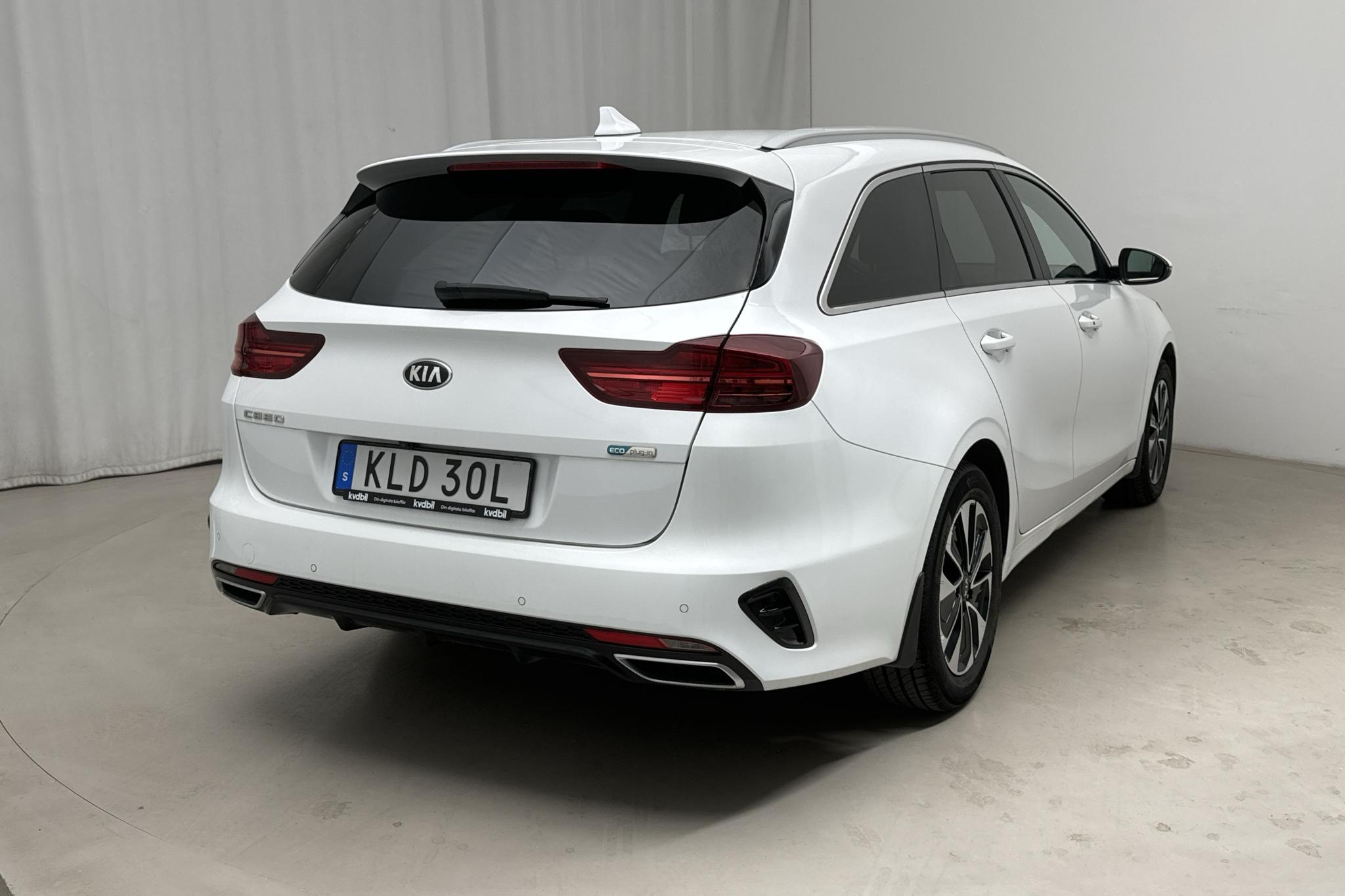 KIA Ceed 1.6 Plug-in Hybrid SW (141hk) - 96 210 km - Automaatne - valge - 2021