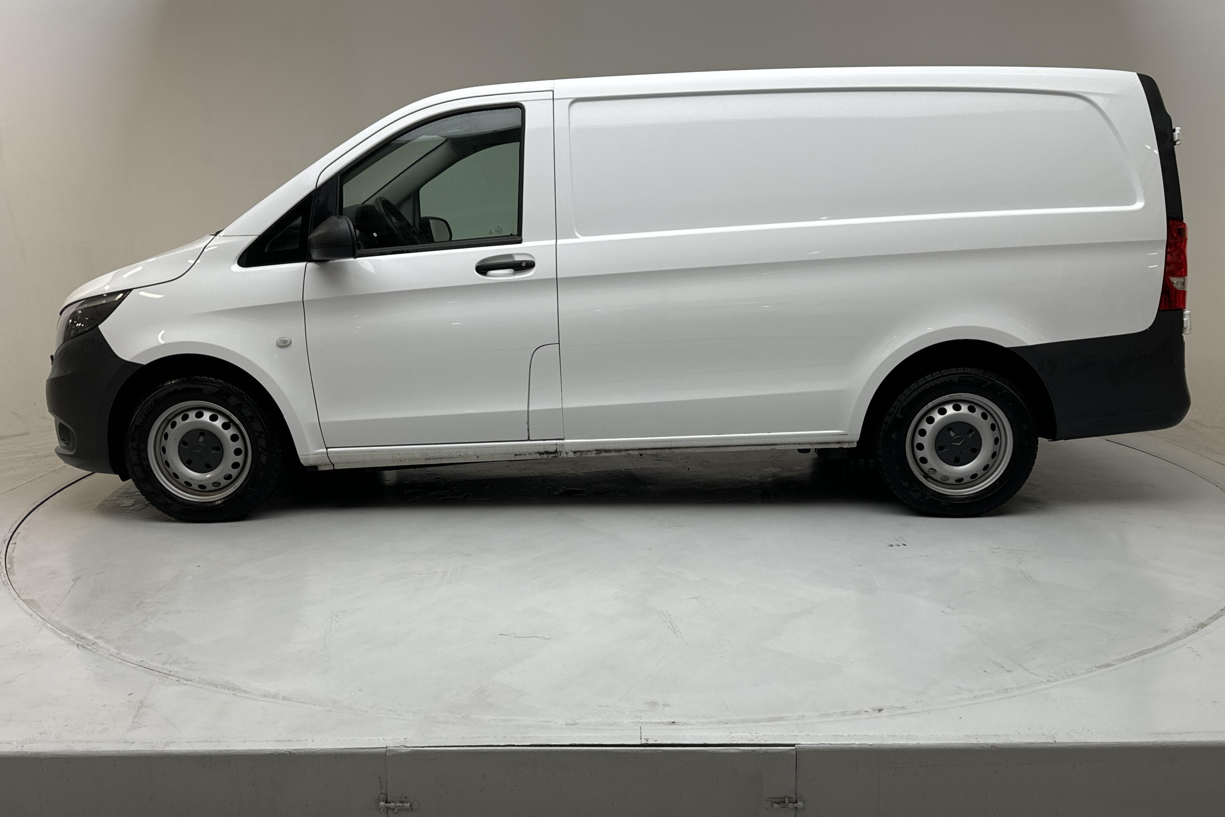 Mercedes Vito 116 CDI W640 (163hk) - 17 295 mil - Automat - vit - 2021