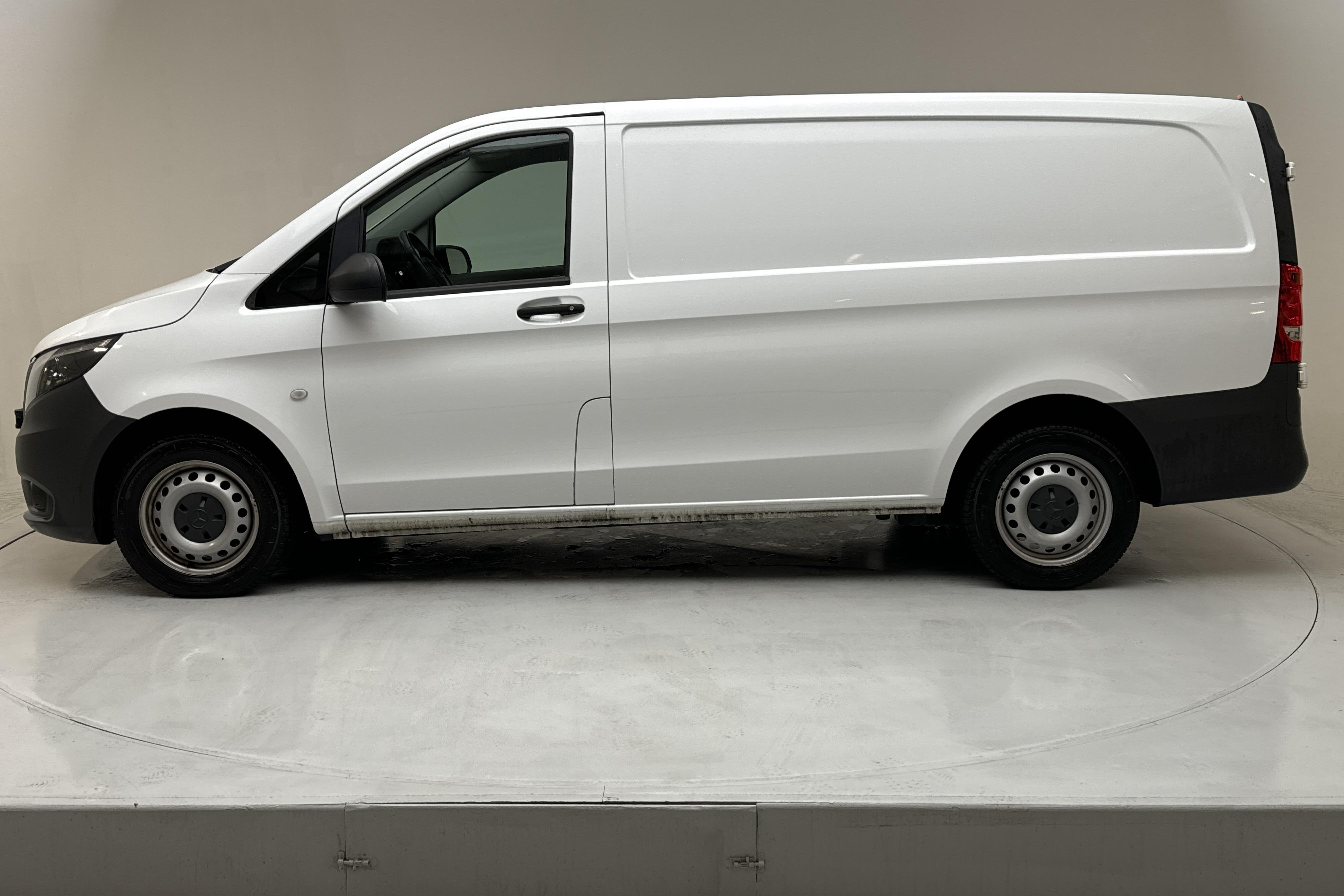 Mercedes Vito 116 CDI W640 (163hk) - 252 470 km - Automatyczna - biały - 2021