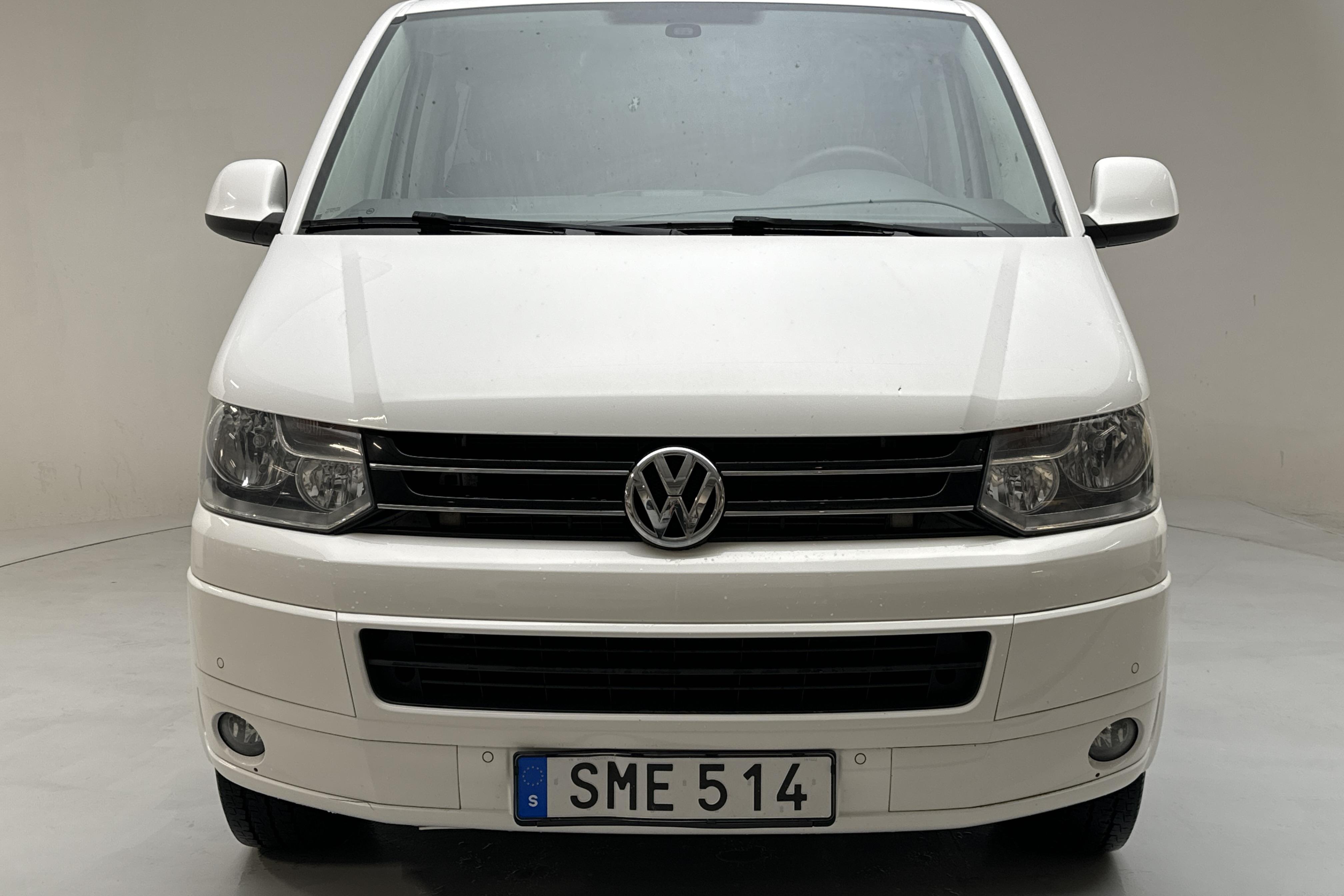 VW Caravelle 2.0 TDI 4MOTION (140hk) - 116 740 km - Manuaalinen - valkoinen - 2014