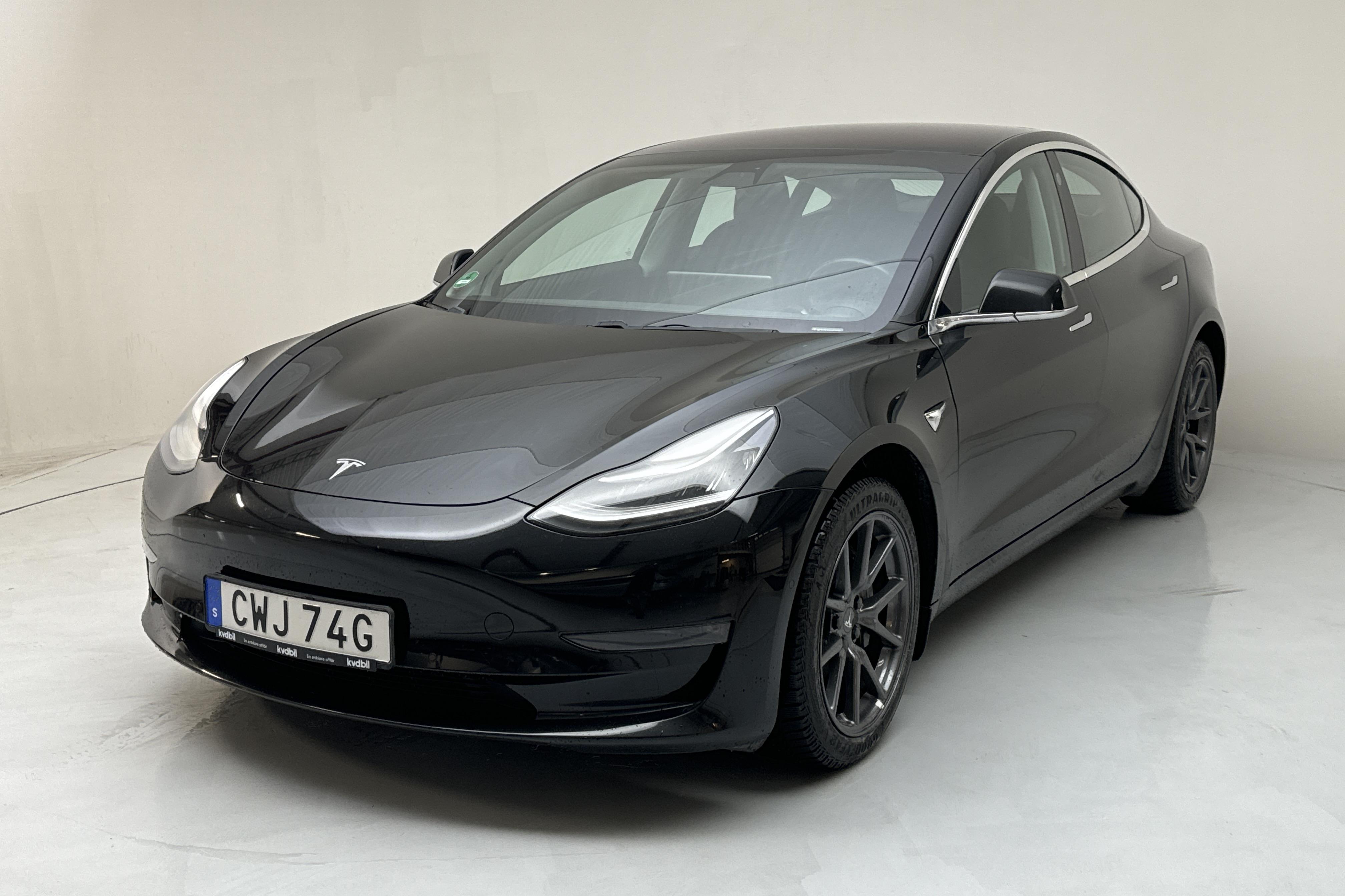 Tesla Model 3 Long Range RWD - 87 630 km - Automatic - black - 2019