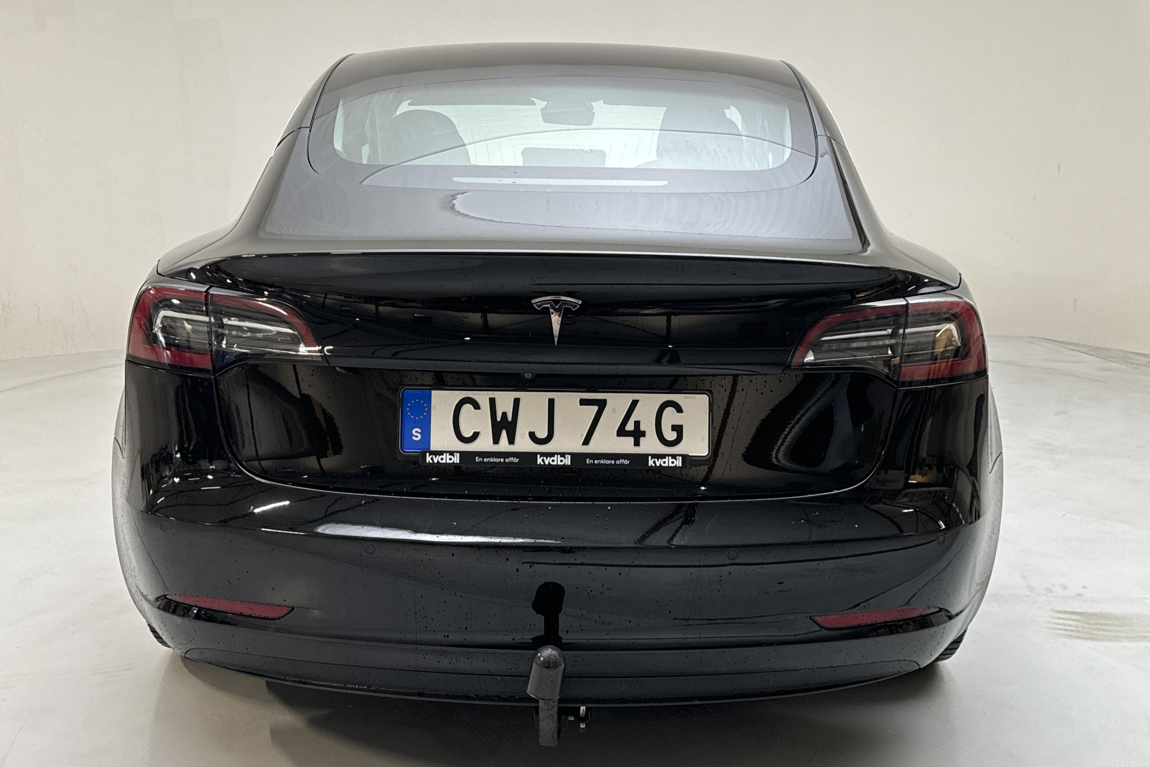 Tesla Model 3 Long Range RWD - 87 630 km - Automatic - black - 2019