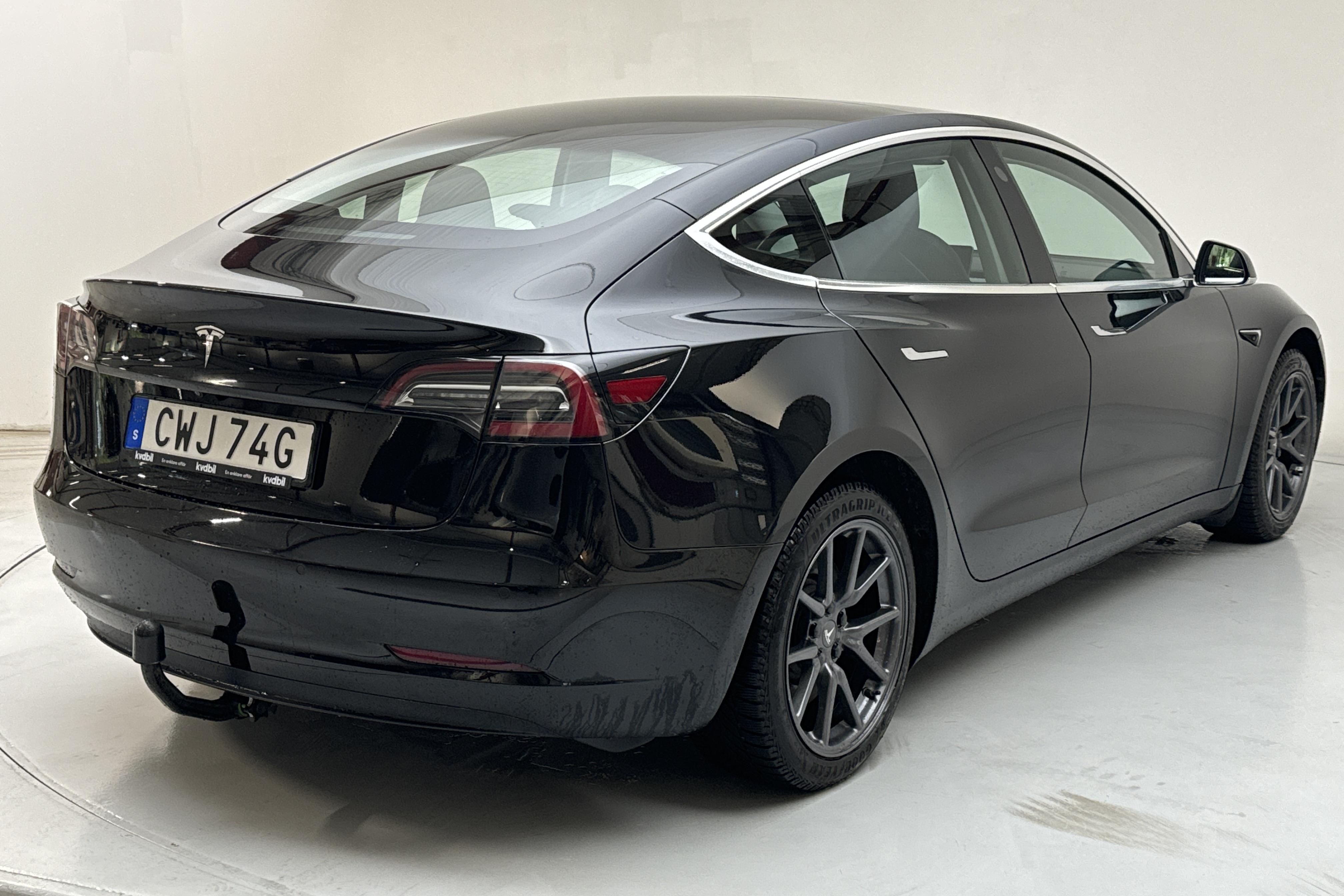 Tesla Model 3 Long Range RWD - 87 630 km - Automaattinen - musta - 2019