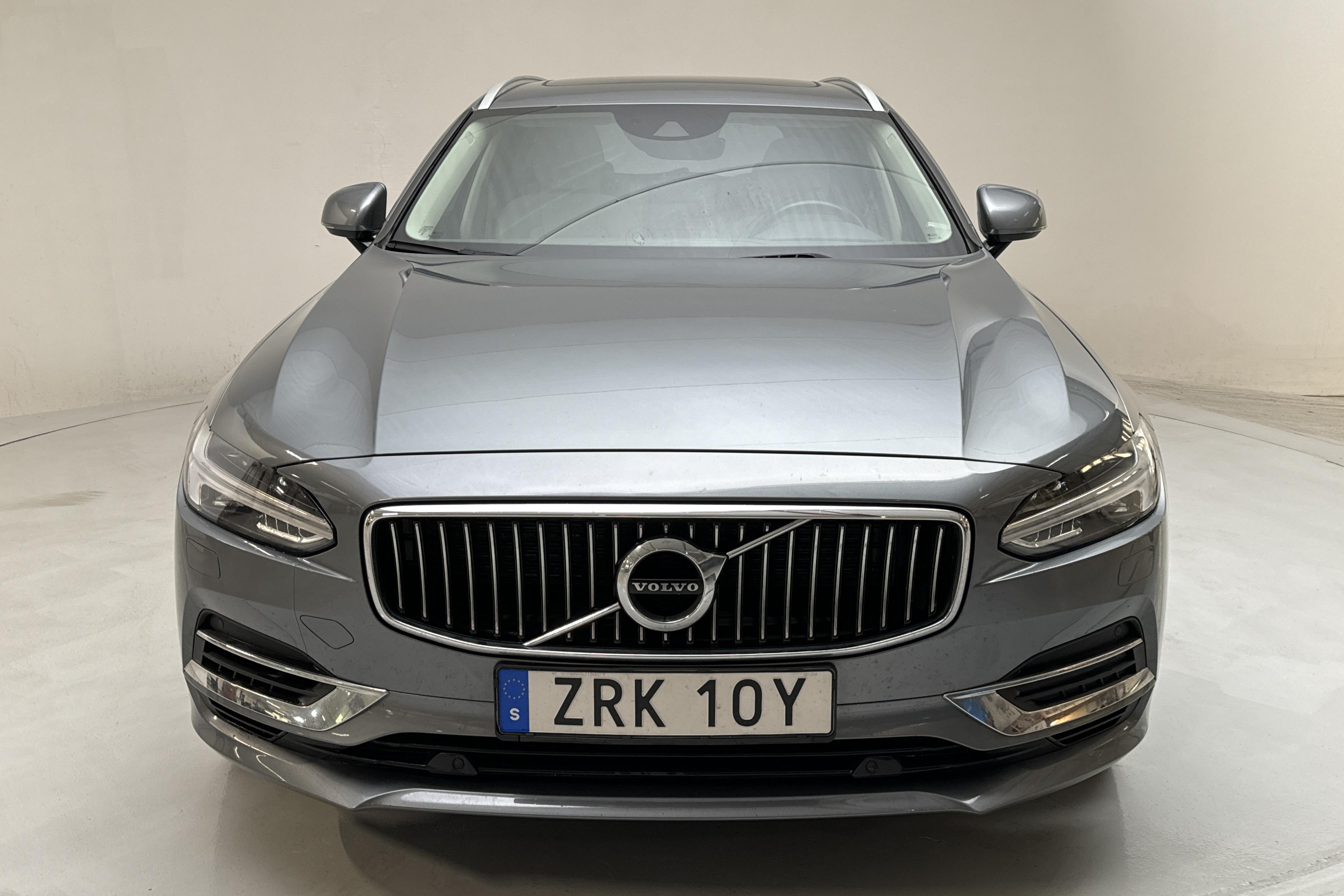 Volvo V90 T8 AWD Twin Engine (390hk) - 137 240 km - Automaatne - hall - 2020