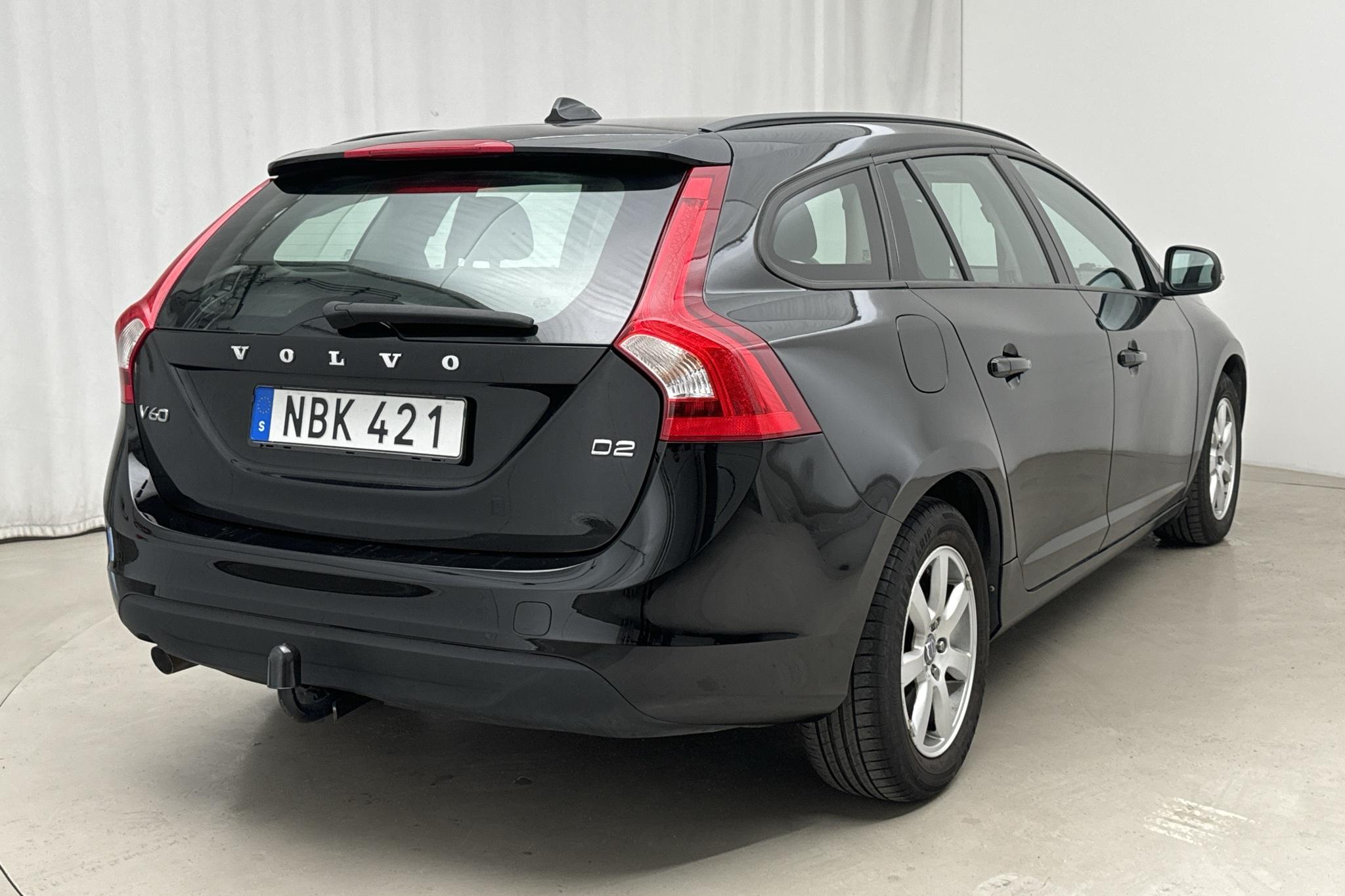 Volvo V60 D2 (115hk) - 168 990 km - Käsitsi - must - 2013