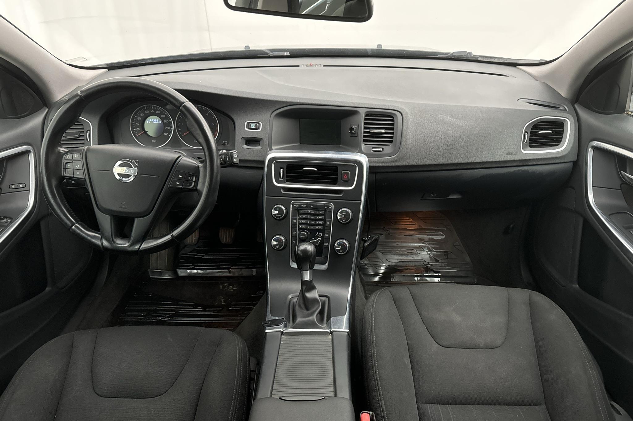 Volvo V60 D2 (115hk) - 168 990 km - Manualna - czarny - 2013