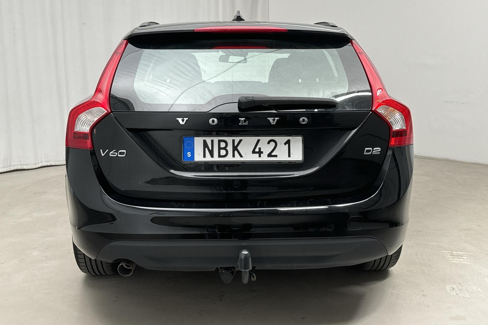 Volvo V60 D2 (115hk) - 16 899 mil - Manuell - svart - 2013