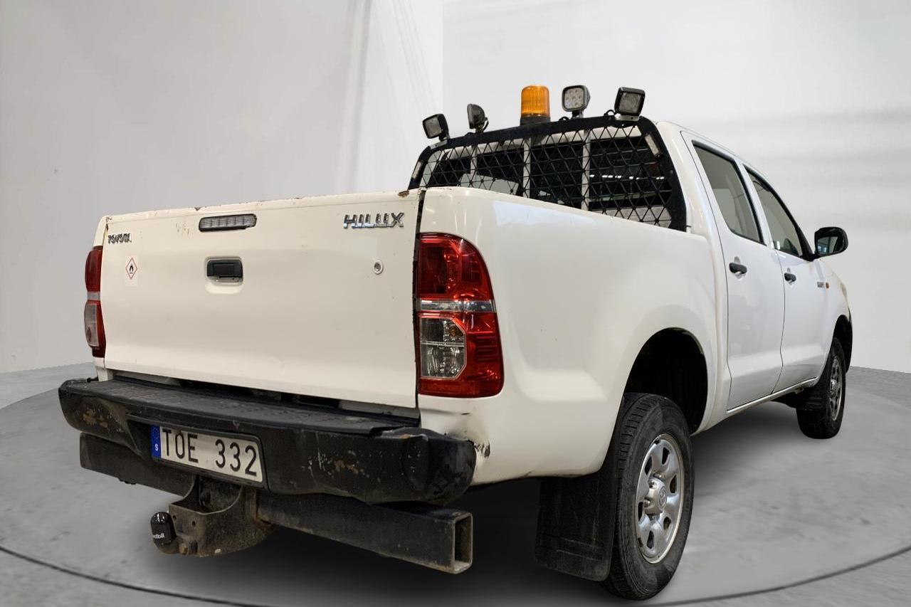 Toyota Hilux 2.5 D-4D 4WD (144hk) - 109 360 km - Manuaalinen - valkoinen - 2013