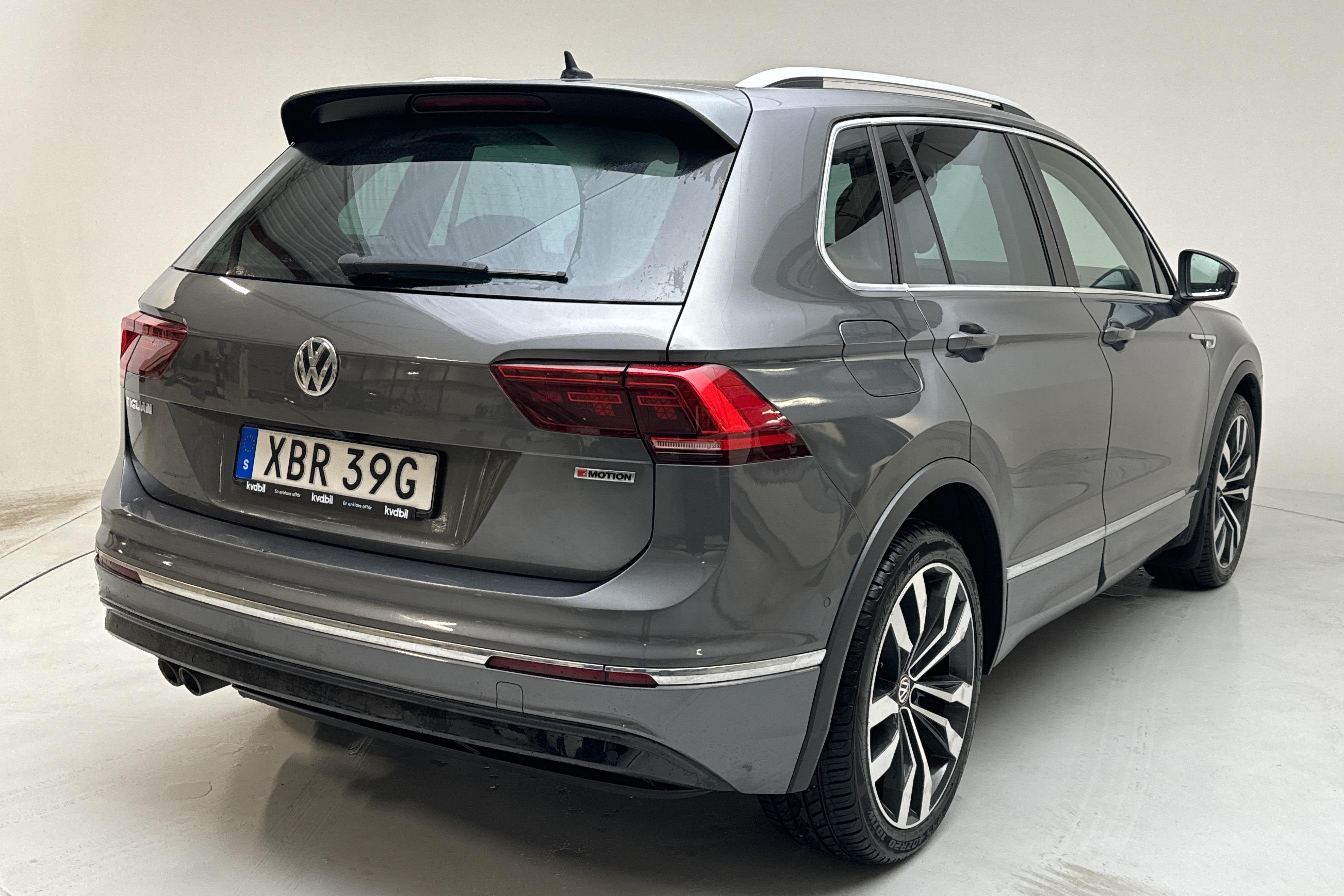 VW Tiguan 2.0 TDI 4MOTION (190hk) - 26 489 mil - Automat - grå - 2019