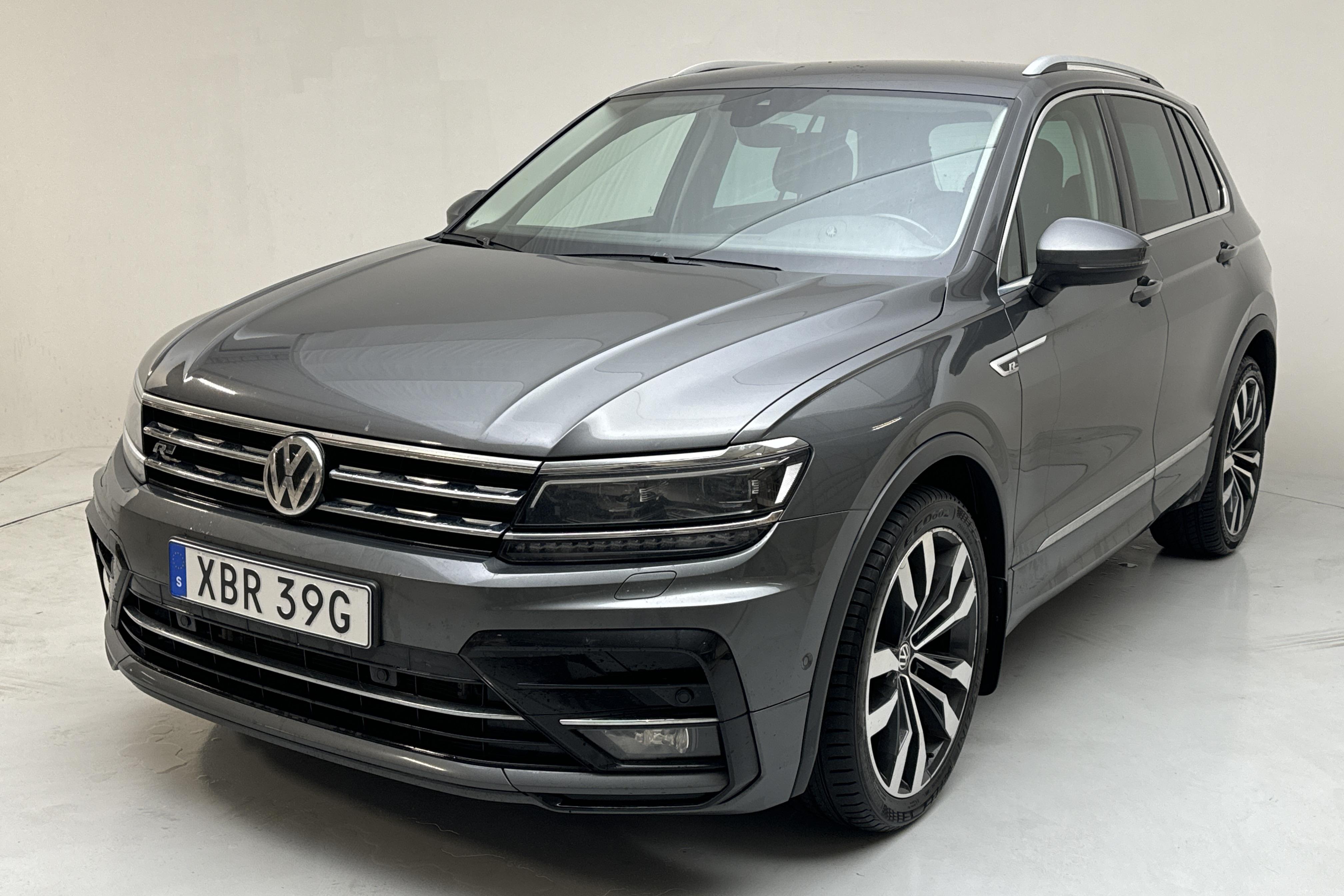 VW Tiguan 2.0 TDI 4MOTION (190hk) - 26 489 mil - Automat - grå - 2019