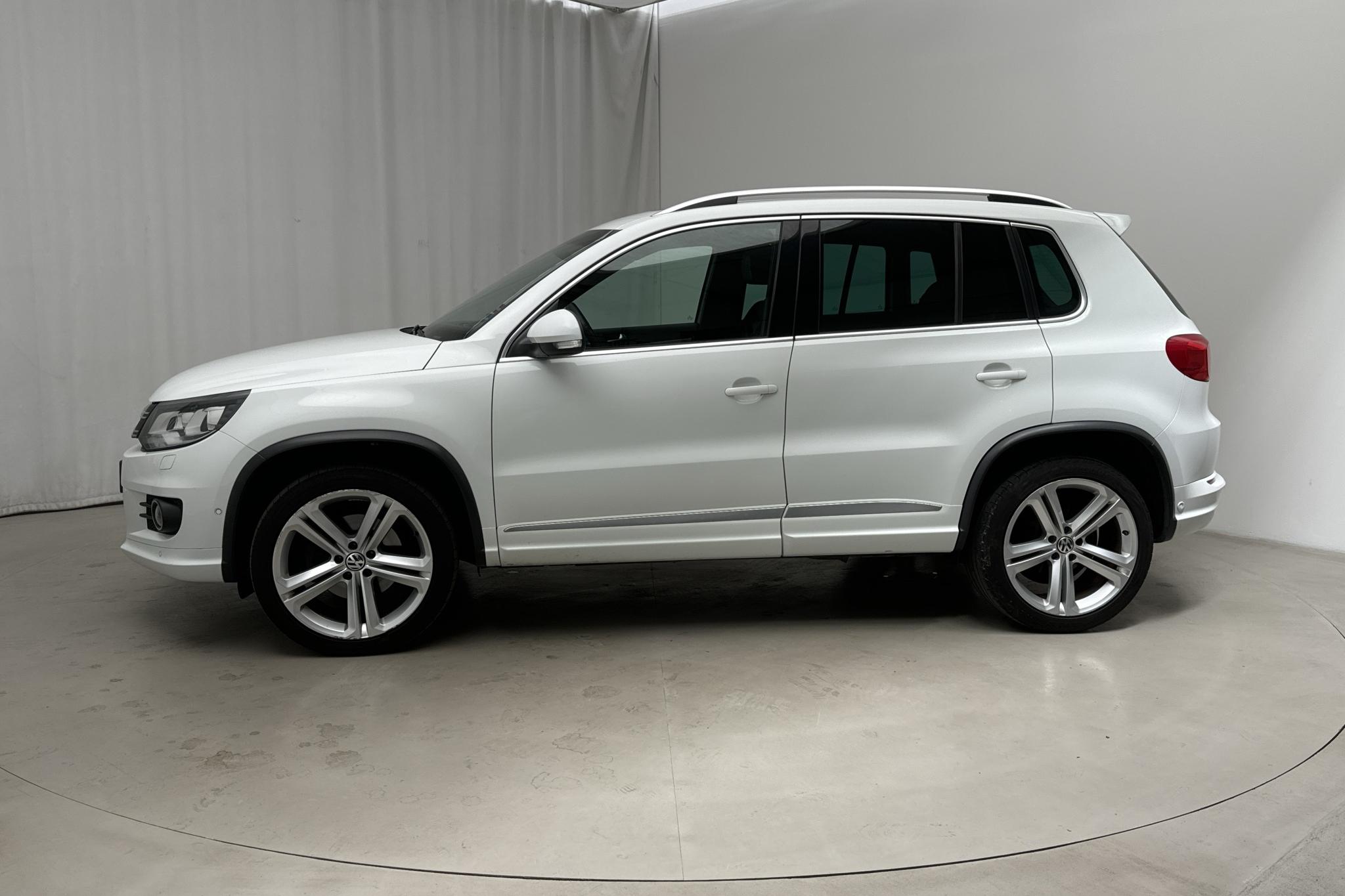 VW Tiguan 2.0 TDI 4MOTION BlueMotion Technology (177hk) - 175 660 km - Automaattinen - valkoinen - 2015