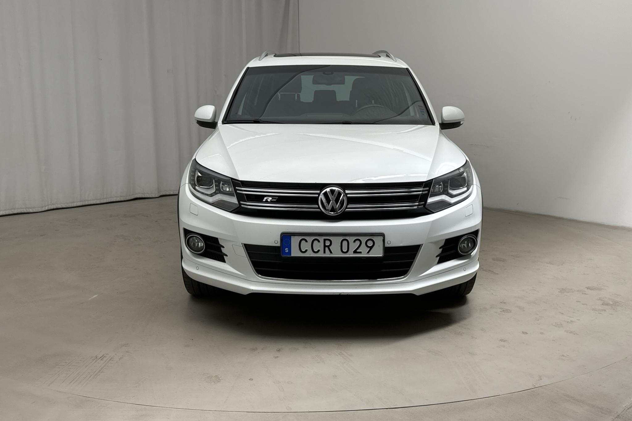 VW Tiguan 2.0 TDI 4MOTION BlueMotion Technology (177hk) - 175 660 km - Automatic - white - 2015