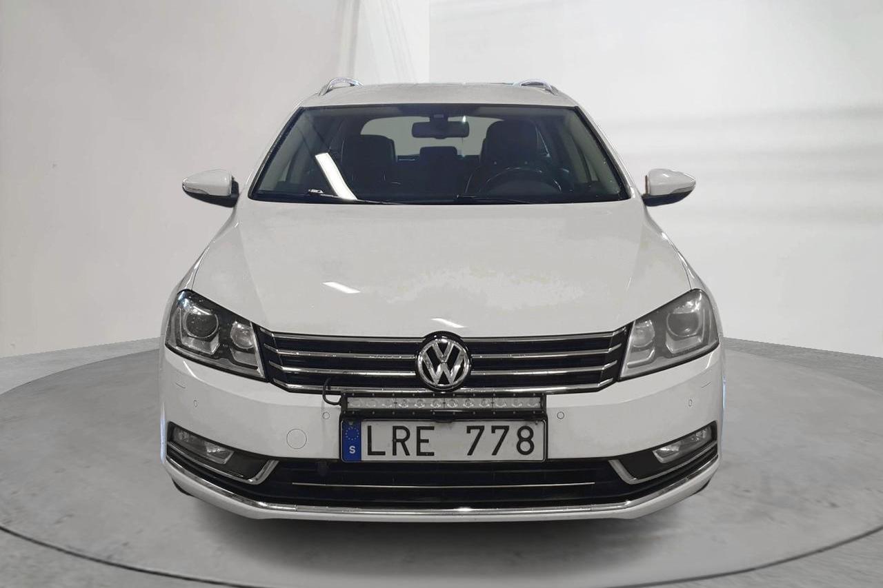 VW Passat 2.0 TDI BlueMotion Technology Variant 4Motion (170hk) - 25 505 mil - Automat - vit - 2011