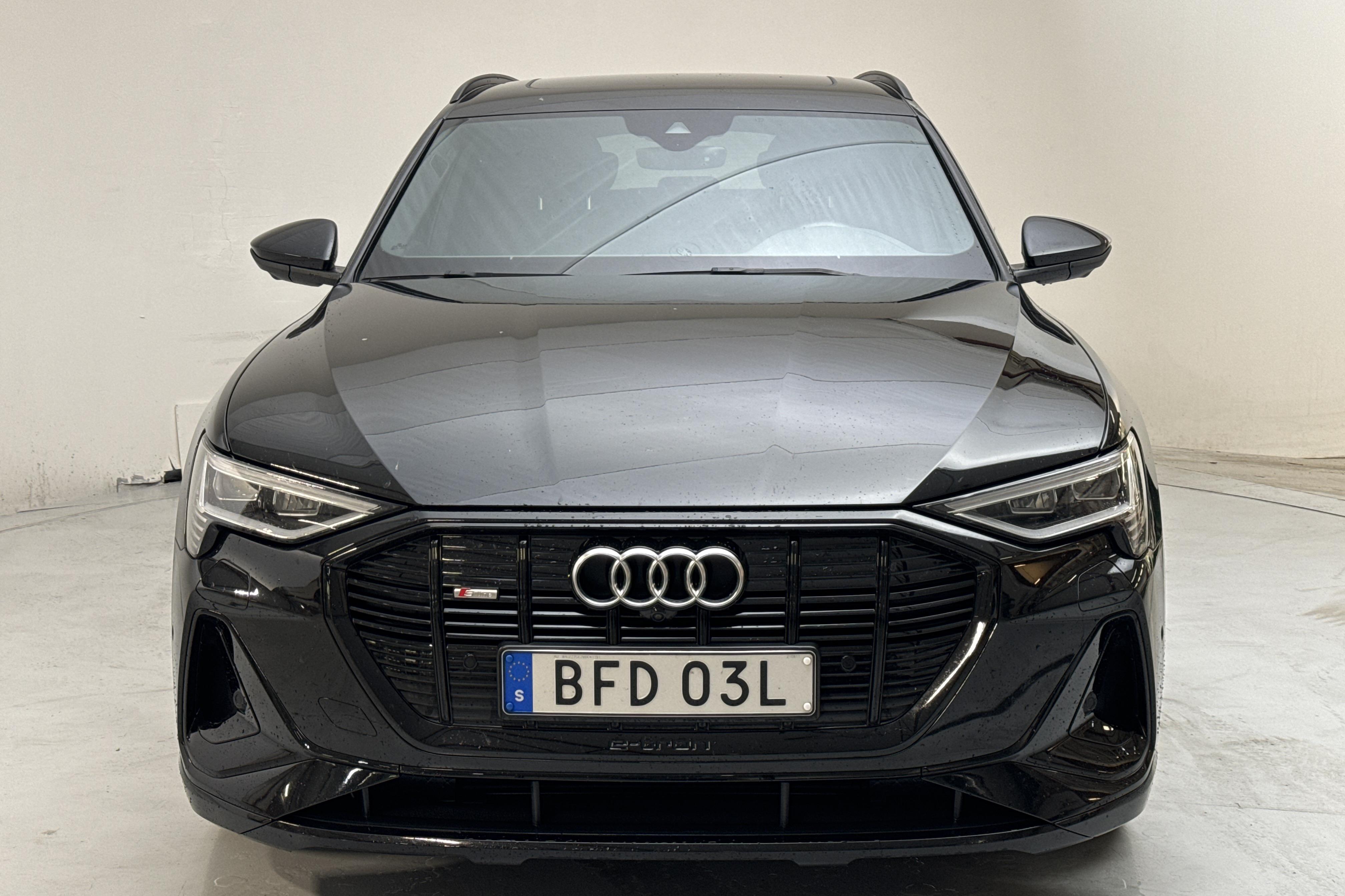 Audi e-tron 55 quattro 95 kWh (408hk) - 60 820 km - Automatic - black - 2021