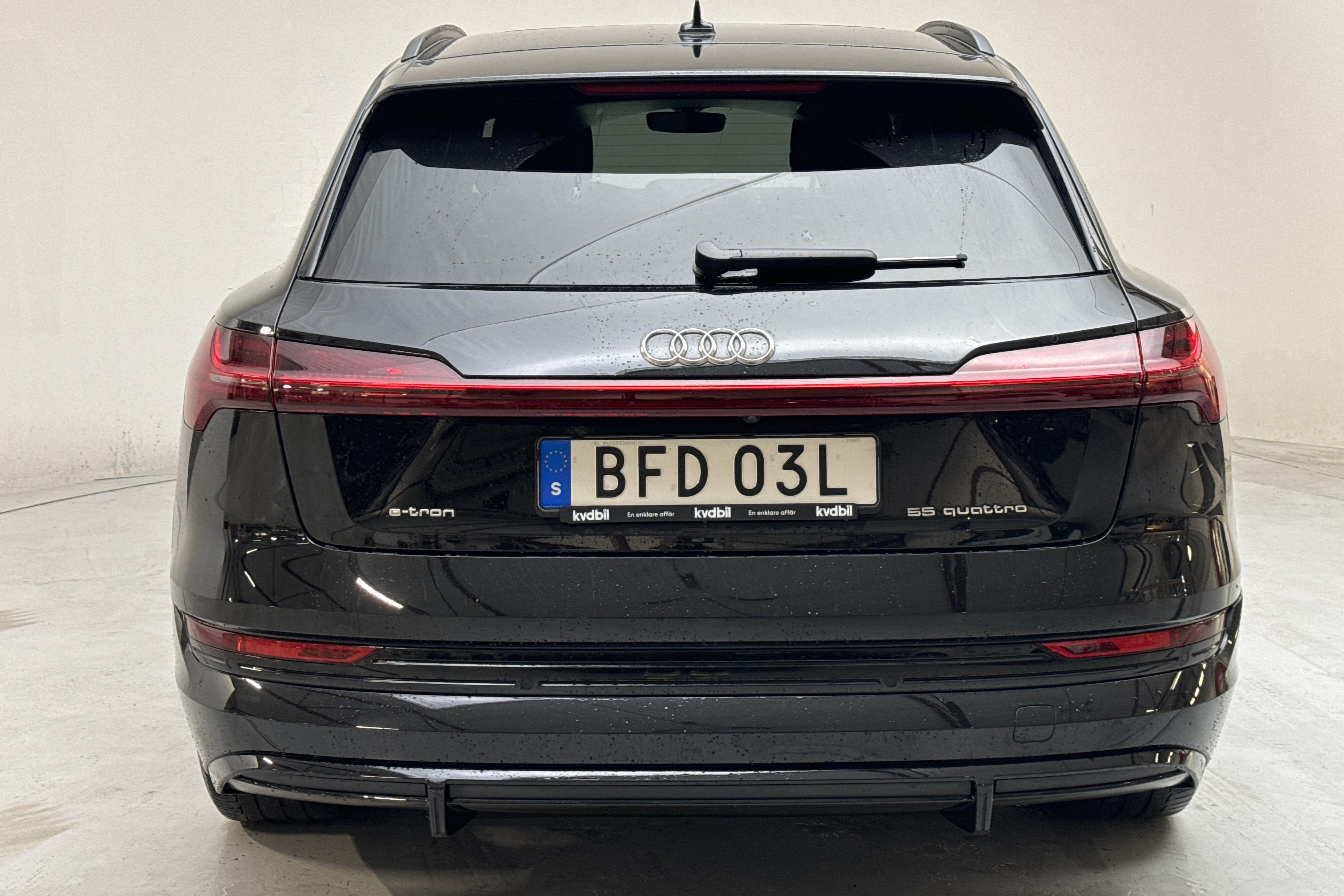 Audi e-tron 55 quattro 95 kWh (408hk) - 6 082 mil - Automat - svart - 2021