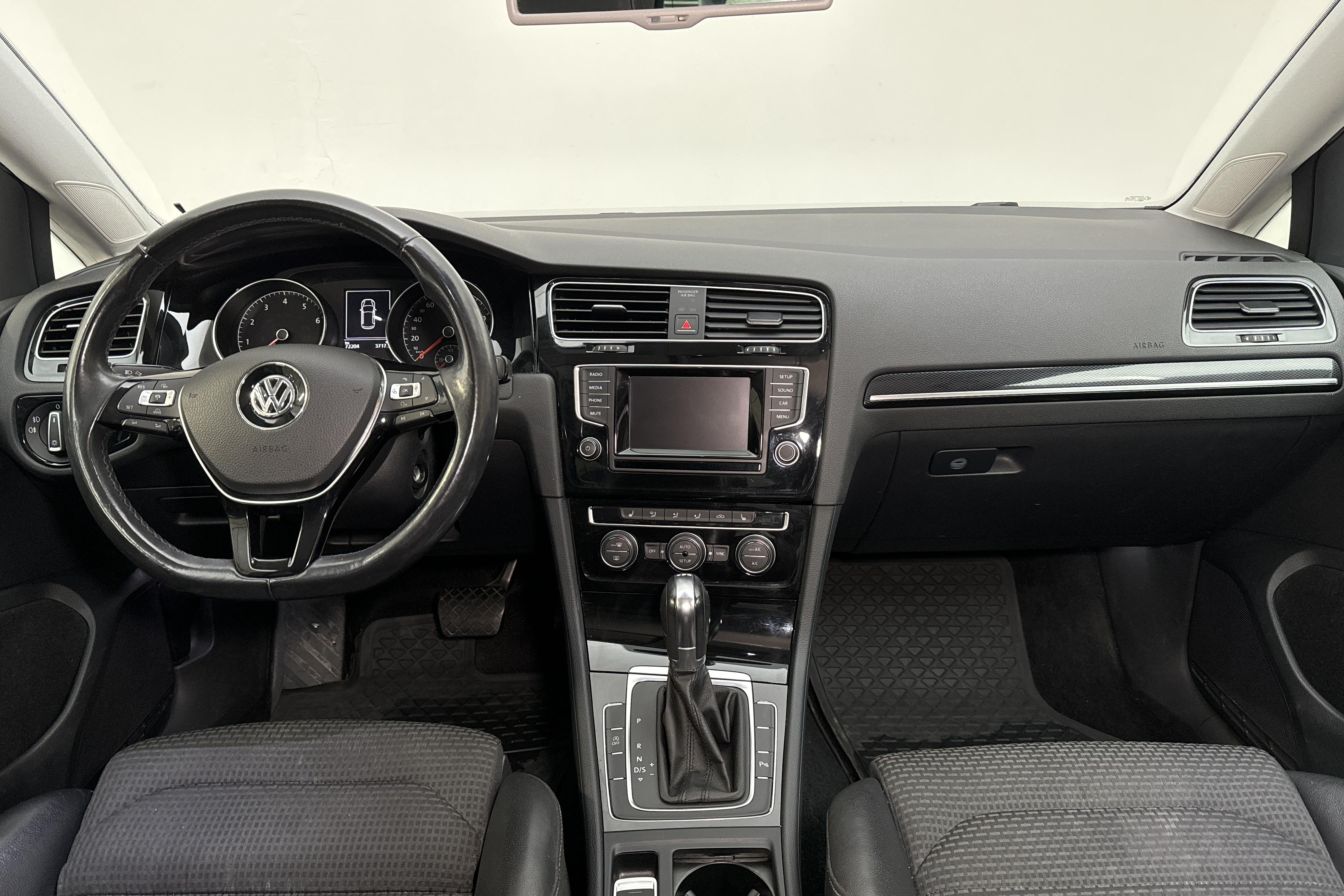 VW Golf VII 1.4 TSI 5dr (140hk) - 72 200 km - Automatyczna - srebro - 2013