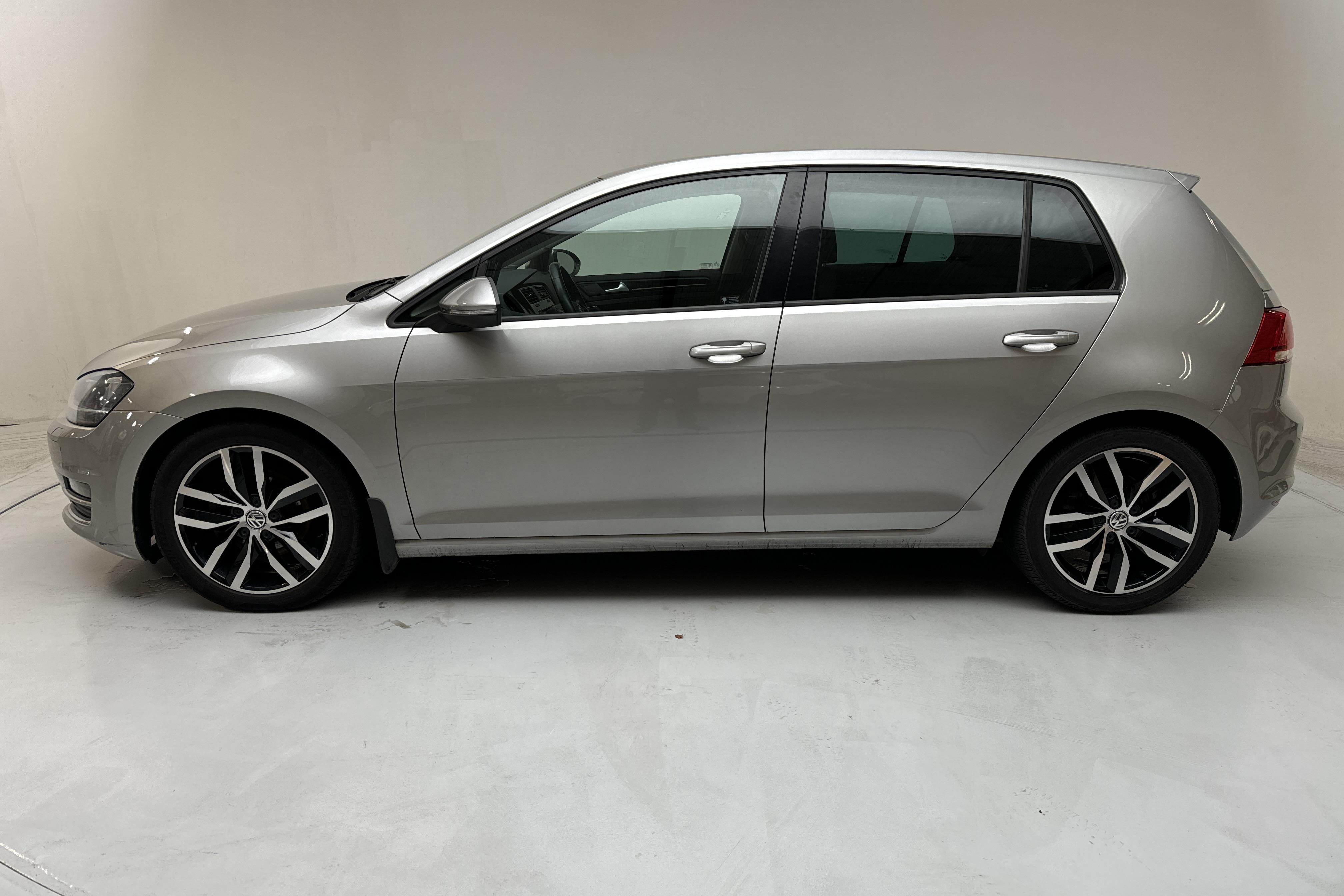 VW Golf VII 1.4 TSI 5dr (140hk) - 7 220 mil - Automat - silver - 2013