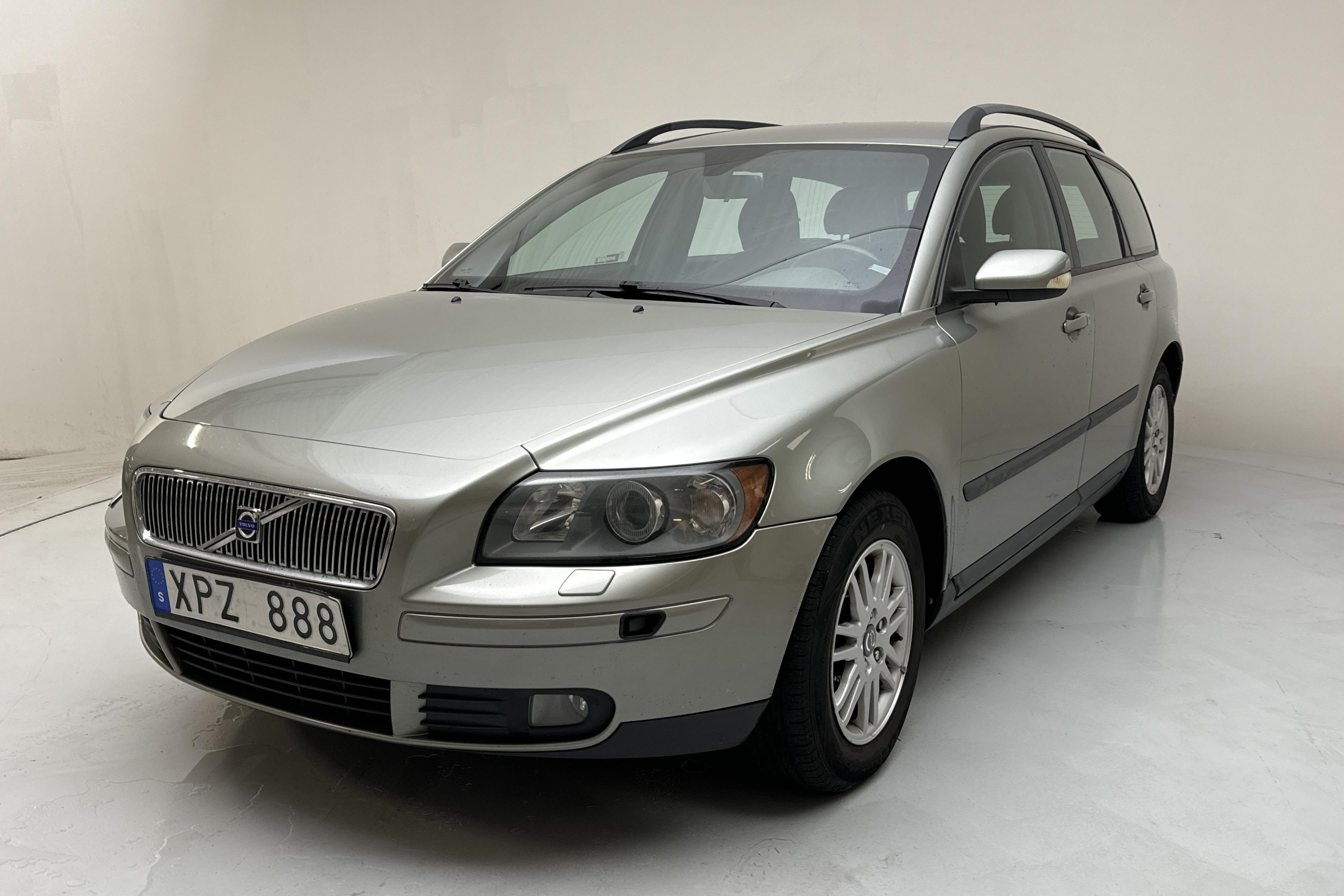 Volvo V50 1.8F (125hk) - 239 880 km - Manualna - Light Green - 2006