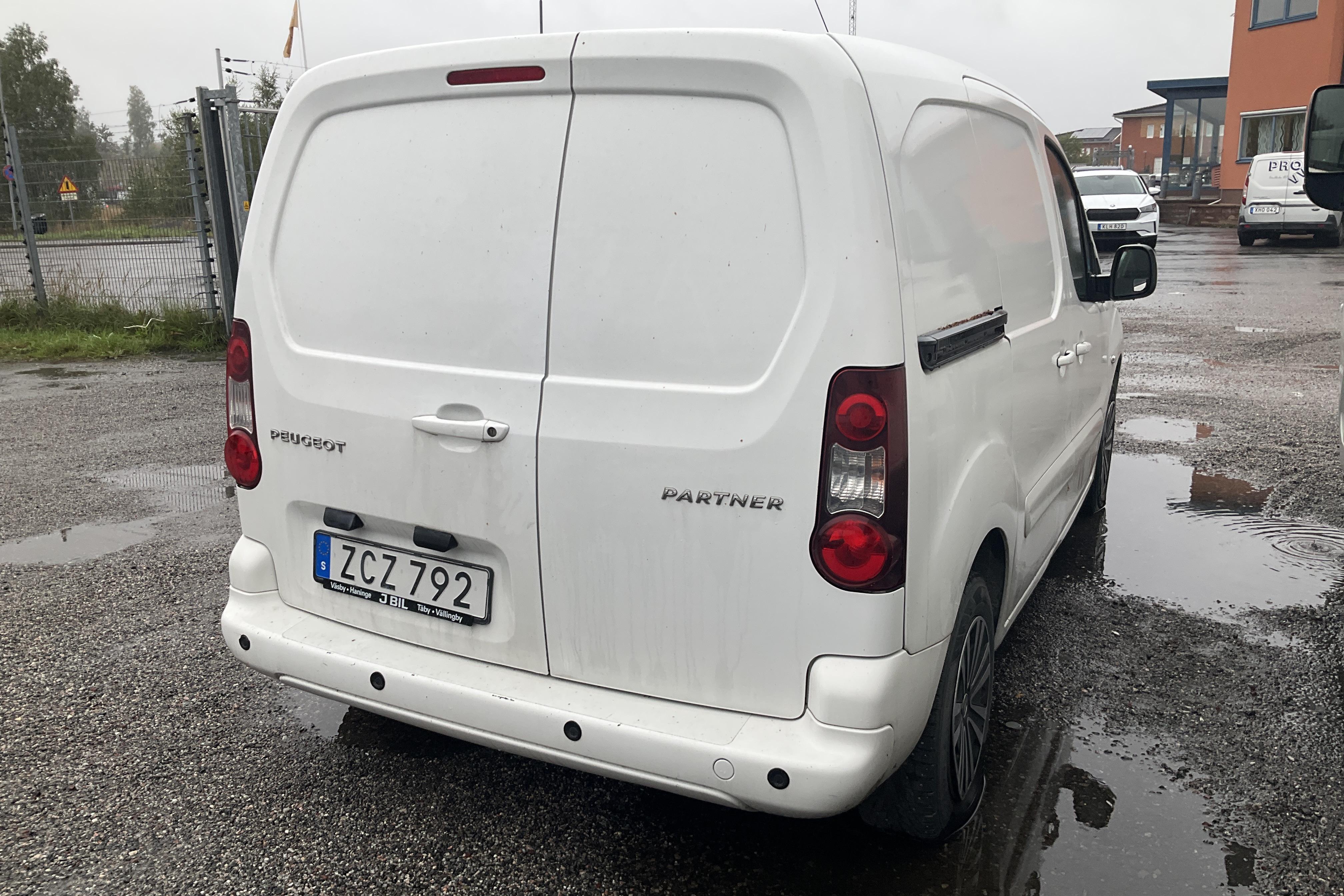 Peugeot Partner 1.6 BlueHDI Skåp (100hk) - 124 860 km - Manuaalinen - 2018