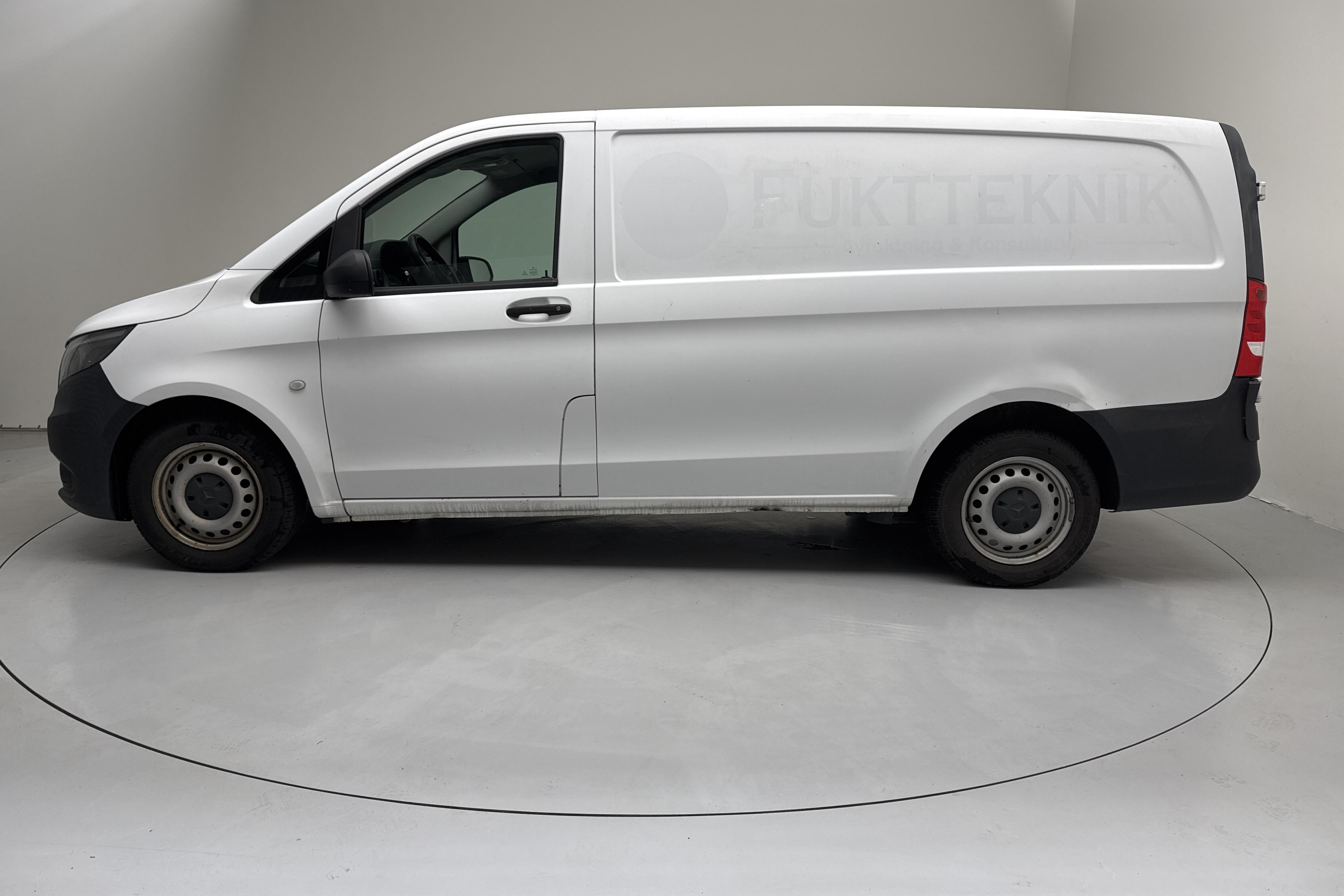 Mercedes Vito 111 CDI W640 (114hk) - 125 790 km - Käsitsi - valge - 2015