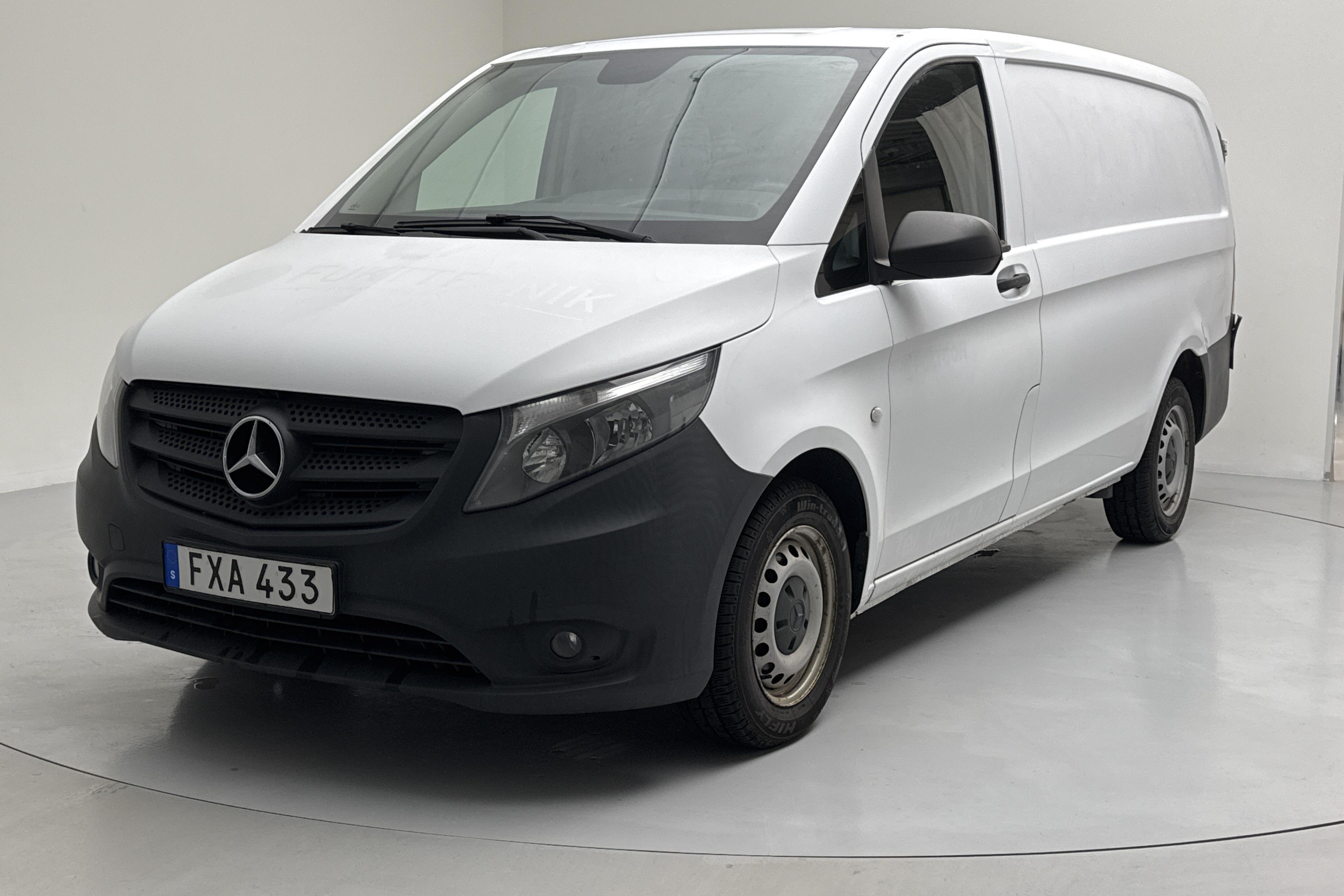 Mercedes Vito 111 CDI W640 (114hk) - 125 790 km - Käsitsi - valge - 2015