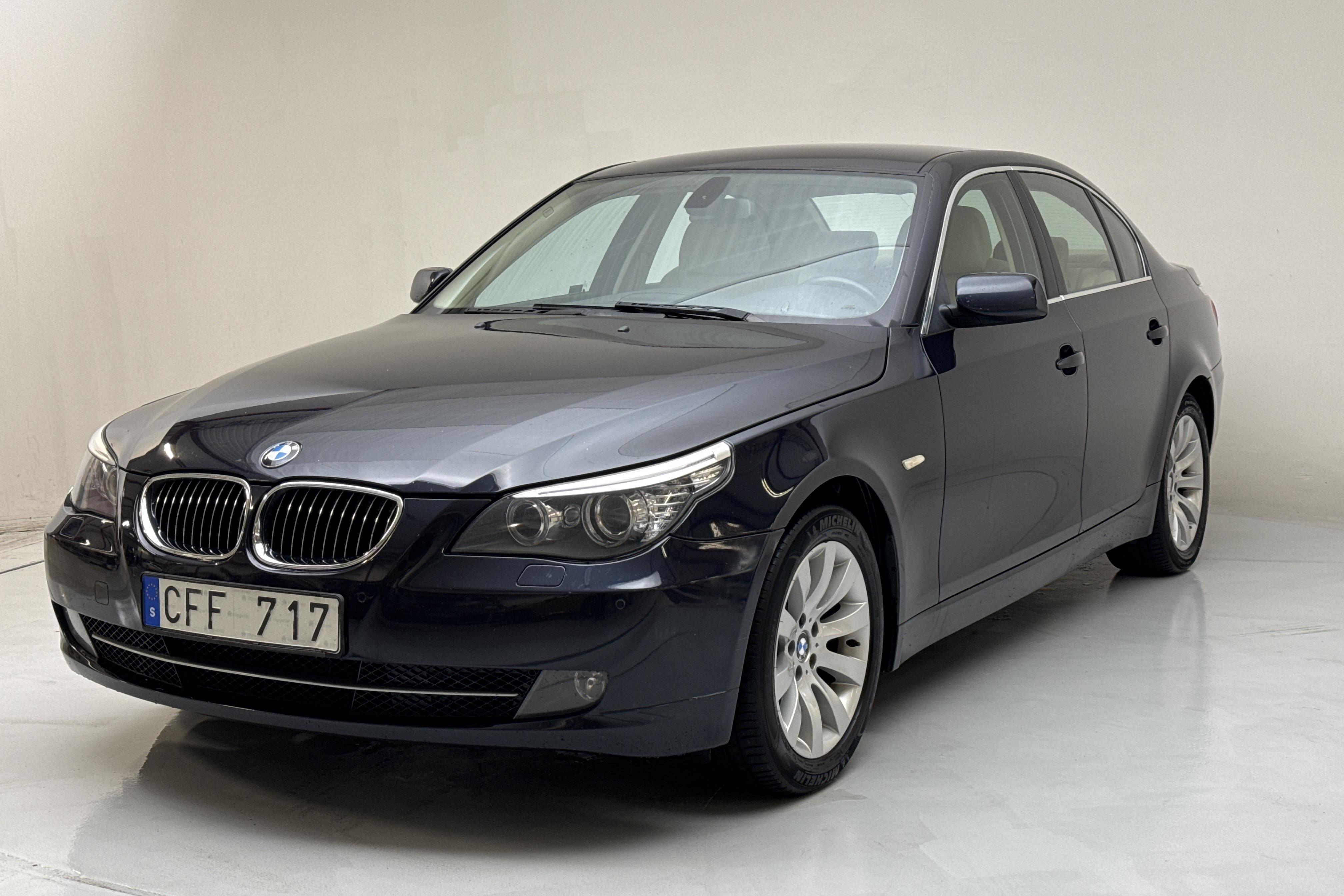 BMW 525i Sedan, E60 (218hk) - 203 590 km - Manualna - niebieski - 2008