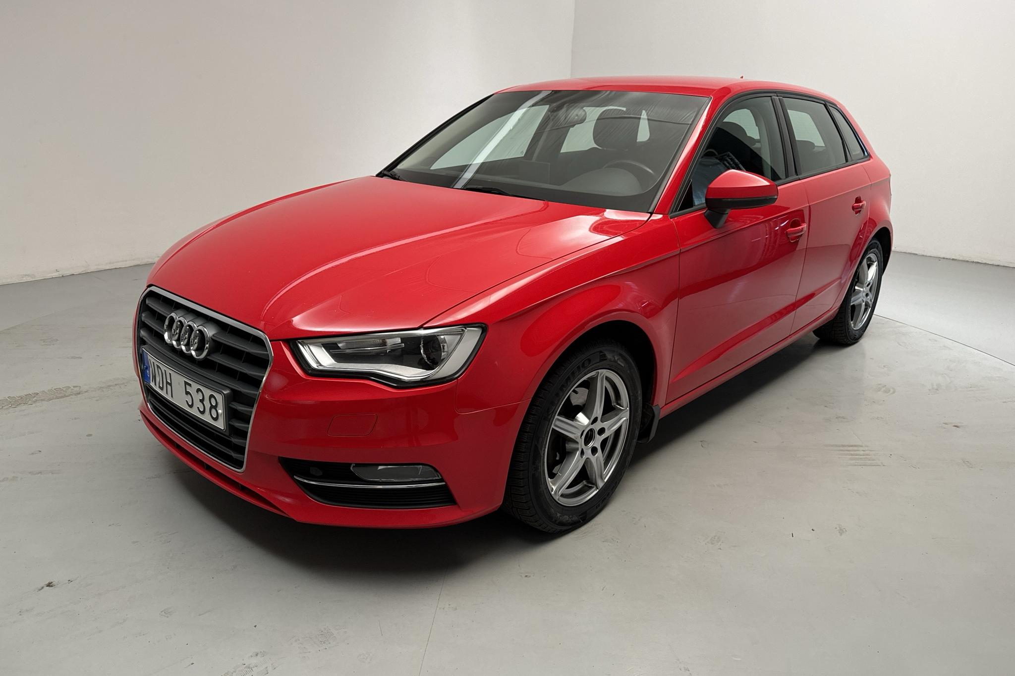 Audi A3 2.0 TDI Sportback (150hk) - 157 660 km - Automatyczna - czerwony - 2013