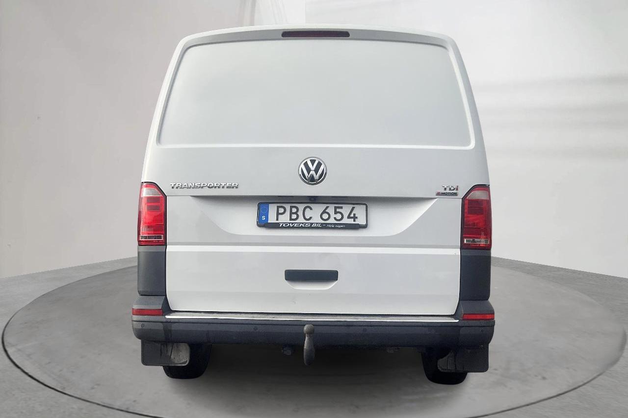 VW Transporter T6 2.0 TDI BMT Skåp 4MOTION (140hk) - 146 420 km - Manualna - biały - 2016