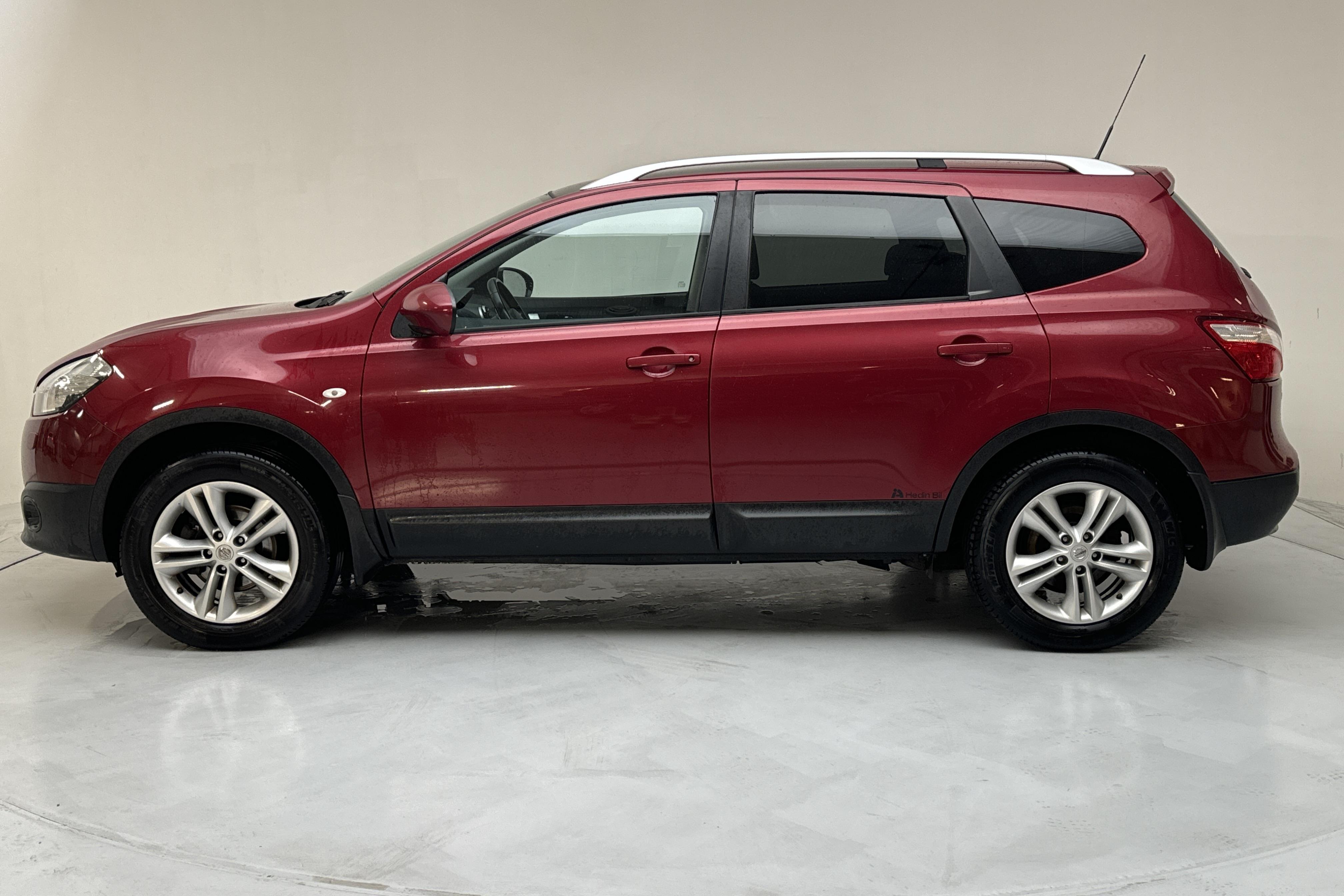 Nissan Qashqai+2 2.0 (140hk) - 193 620 km - Manual - red - 2010