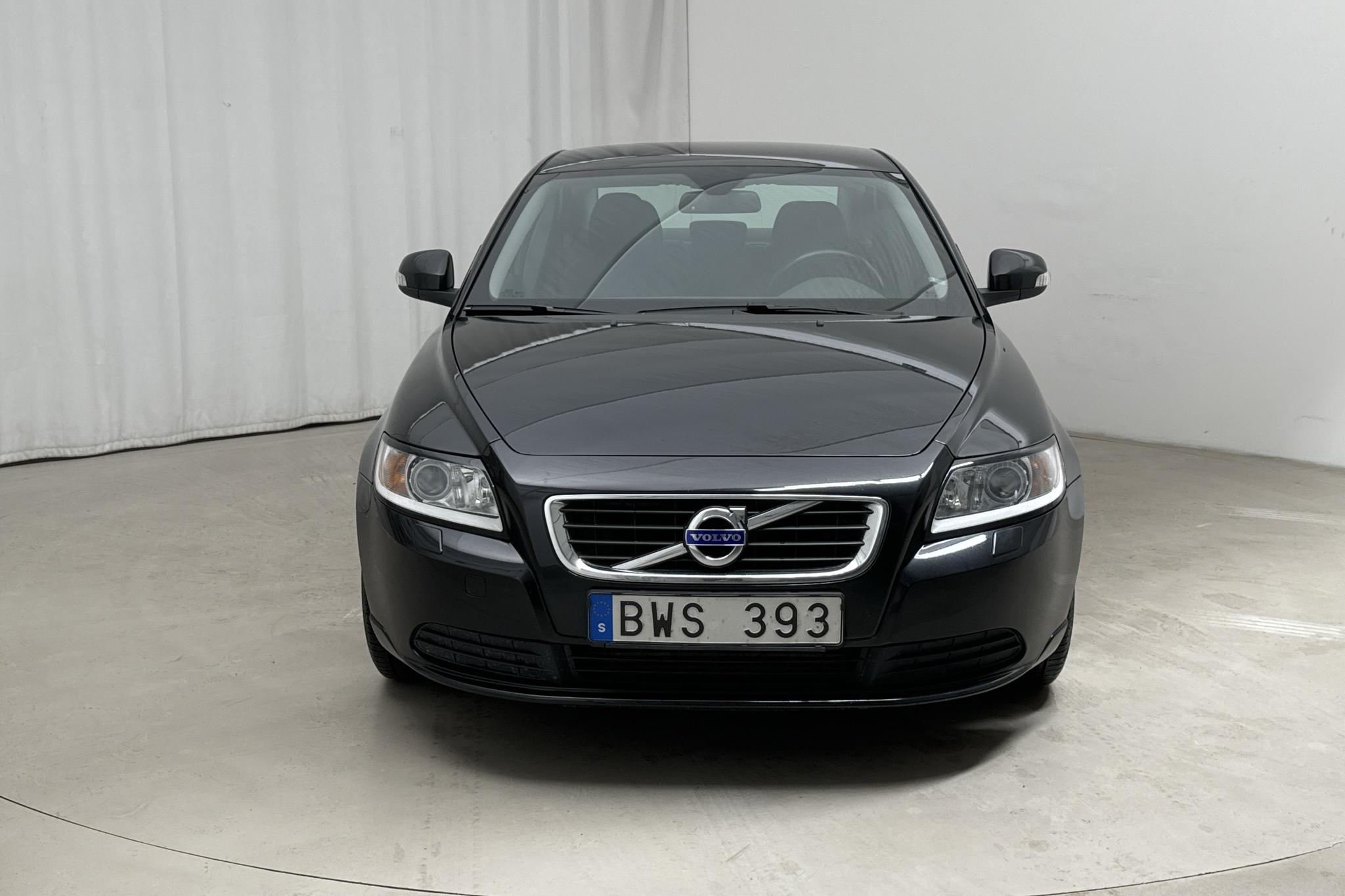 Volvo S40 D2 (115hk) - 12 450 mil - Manuell - svart - 2012