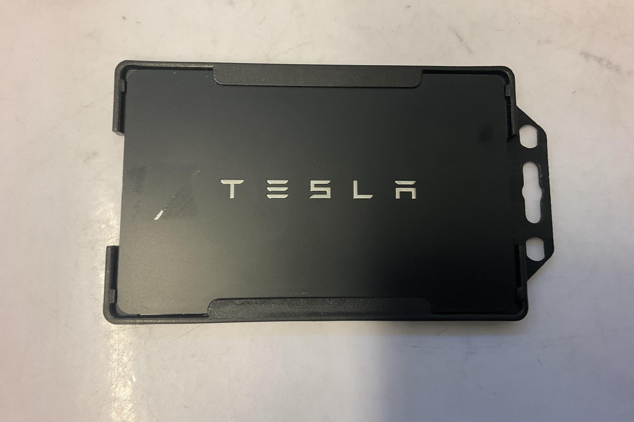 Tesla Model 3 Long Range Dual Motor AWD - 5 339 mil - Automat - svart - 2019