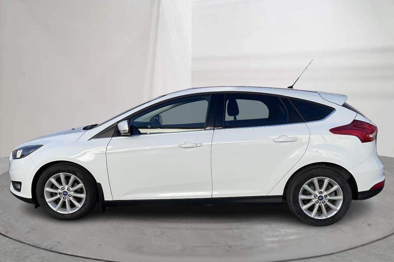 Ford Focus 1.0 EcoBoost 5dr (100hk) - 110 990 km - Manualna - biały - 2016