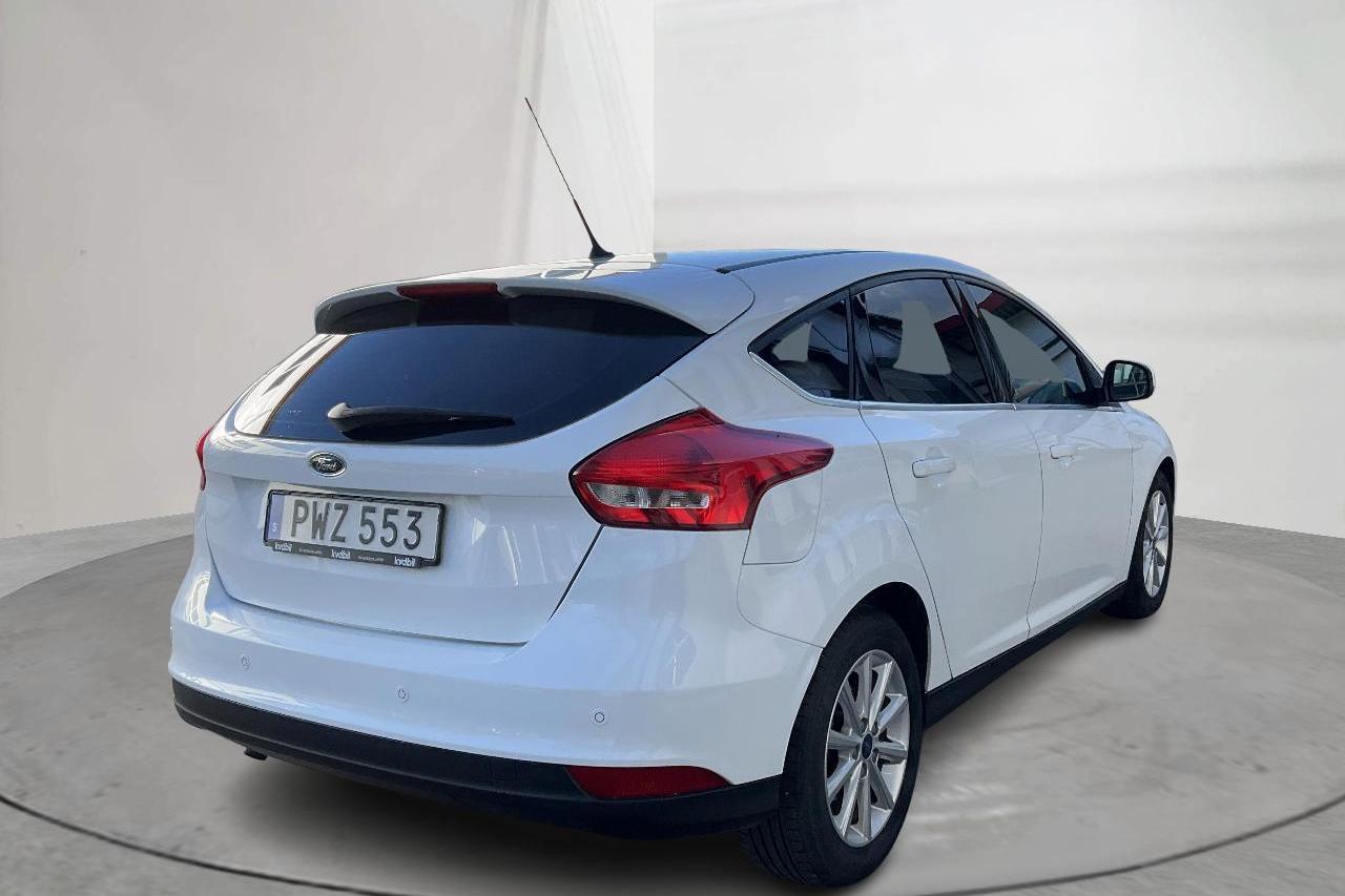 Ford Focus 1.0 EcoBoost 5dr (100hk) - 11 099 mil - Manuell - vit - 2016