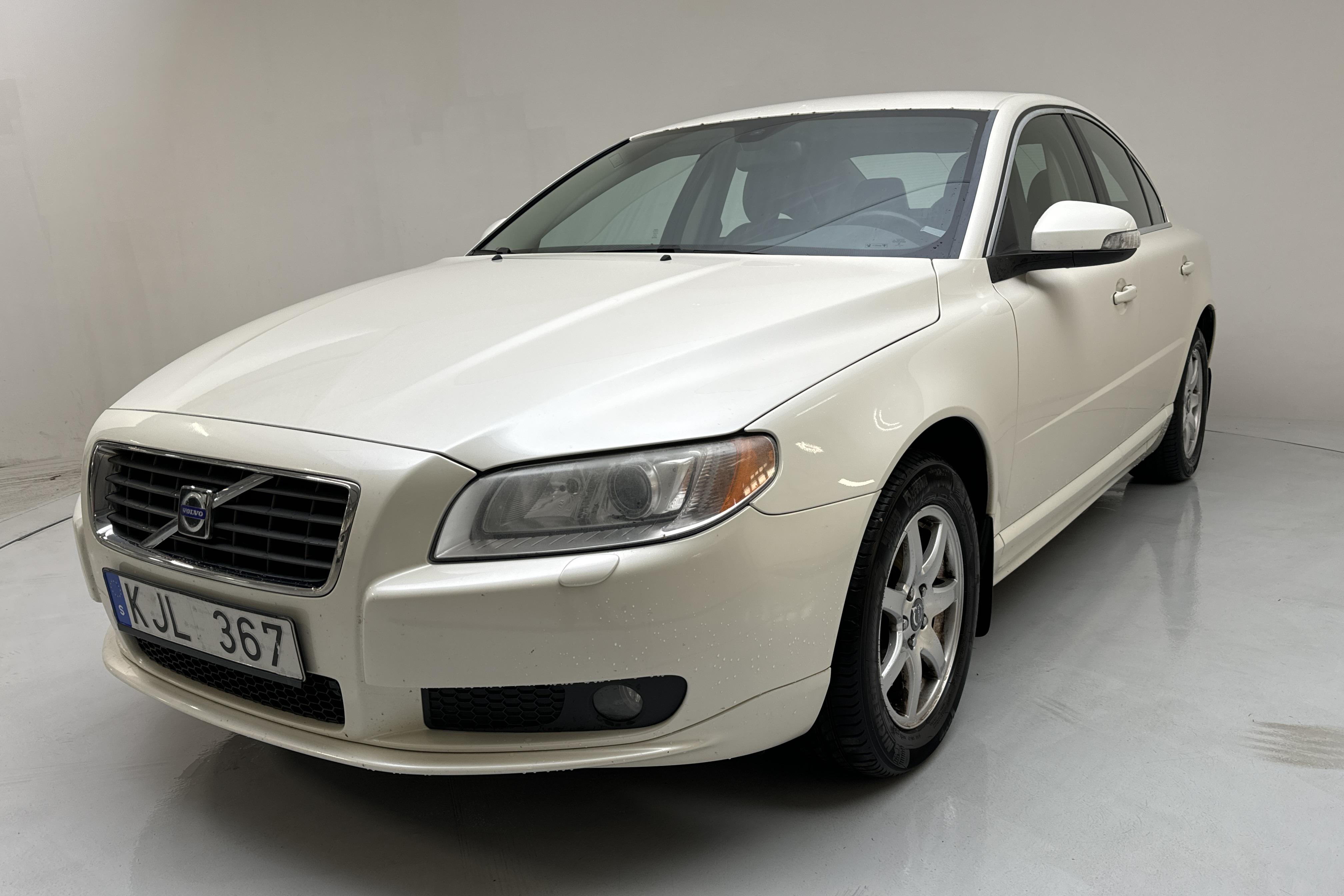 Volvo S80 2.5T (200hk) - 254 930 km - Automaattinen - valkoinen - 2007