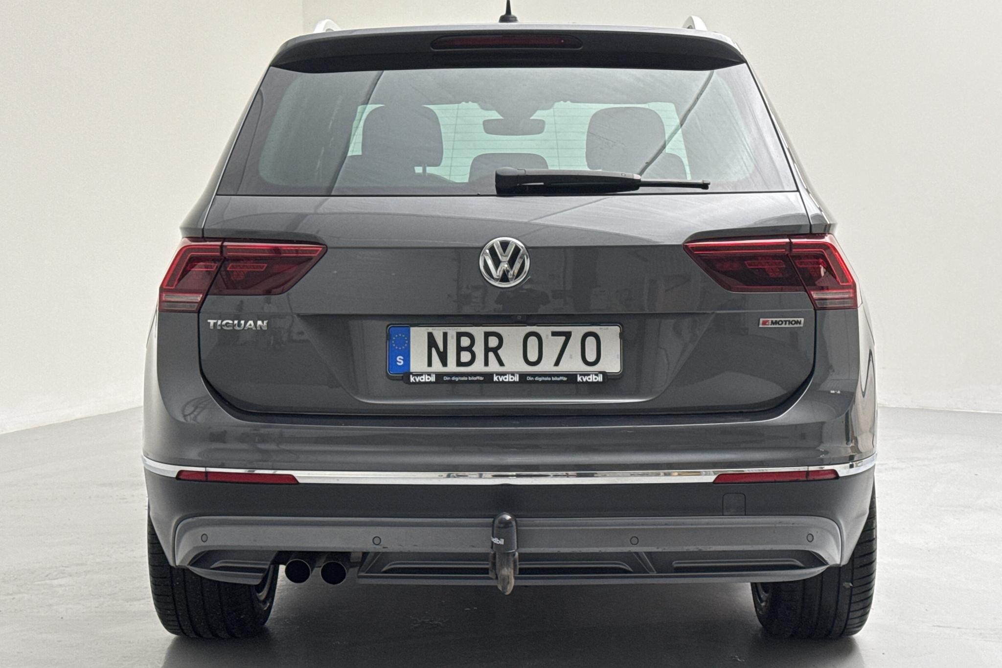 VW Tiguan 2.0 TDI 4MOTION (190hk) - 173 980 km - Automatic - gray - 2019