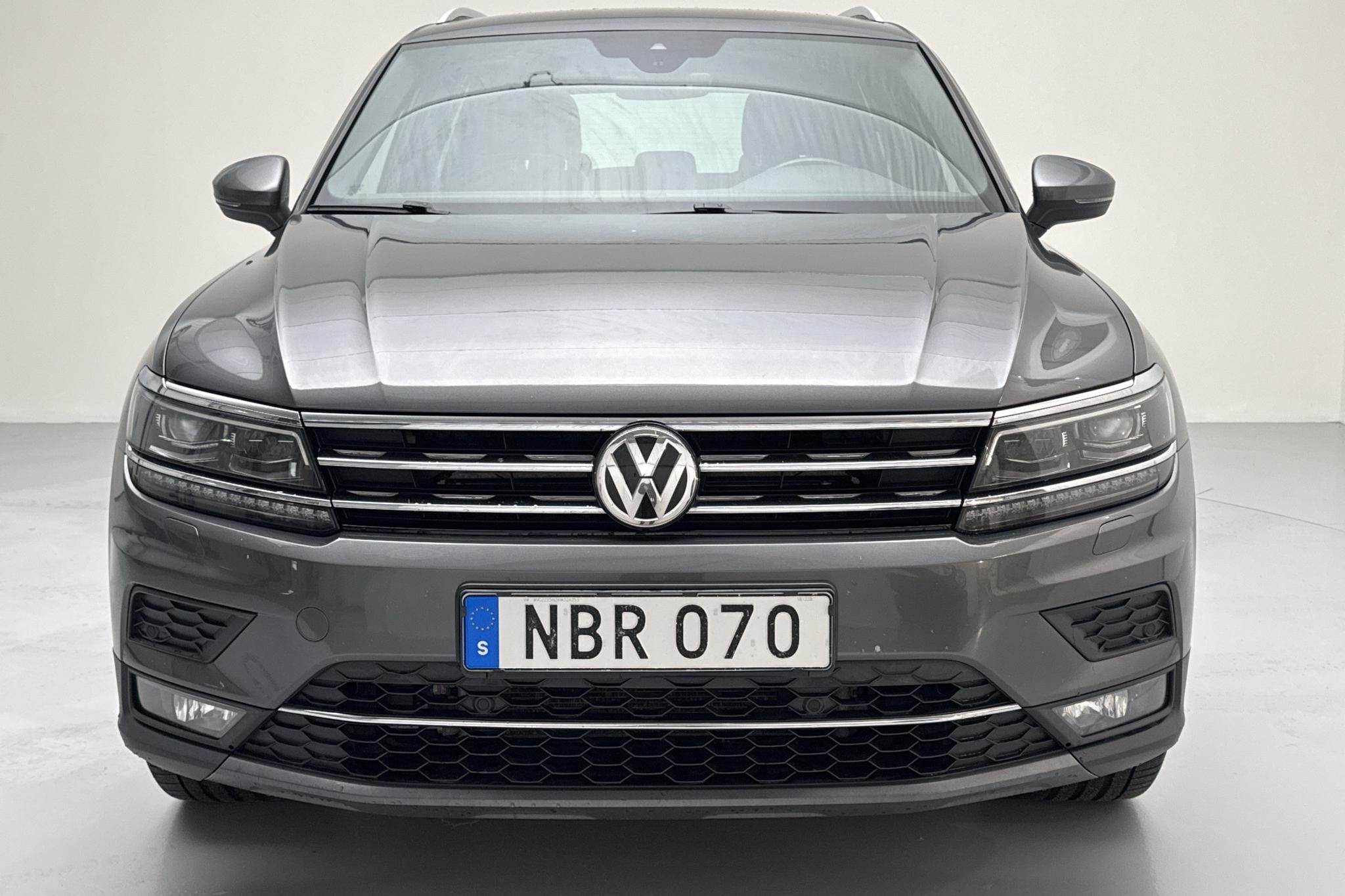 VW Tiguan 2.0 TDI 4MOTION (190hk) - 17 398 mil - Automat - grå - 2019