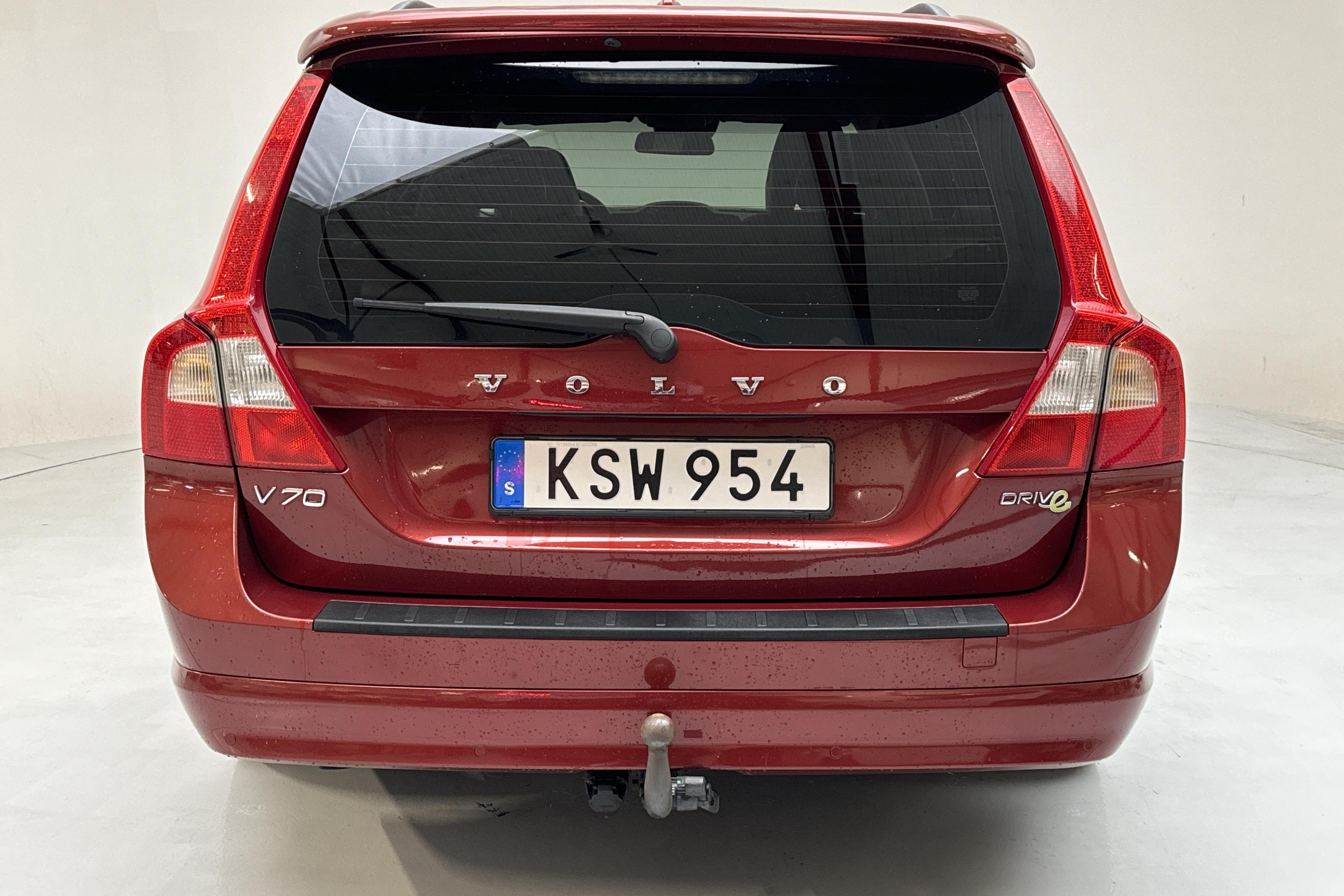 Volvo V70 II 1.6D DRIVe (115hk) - 234 820 km - Käsitsi - punane - 2012