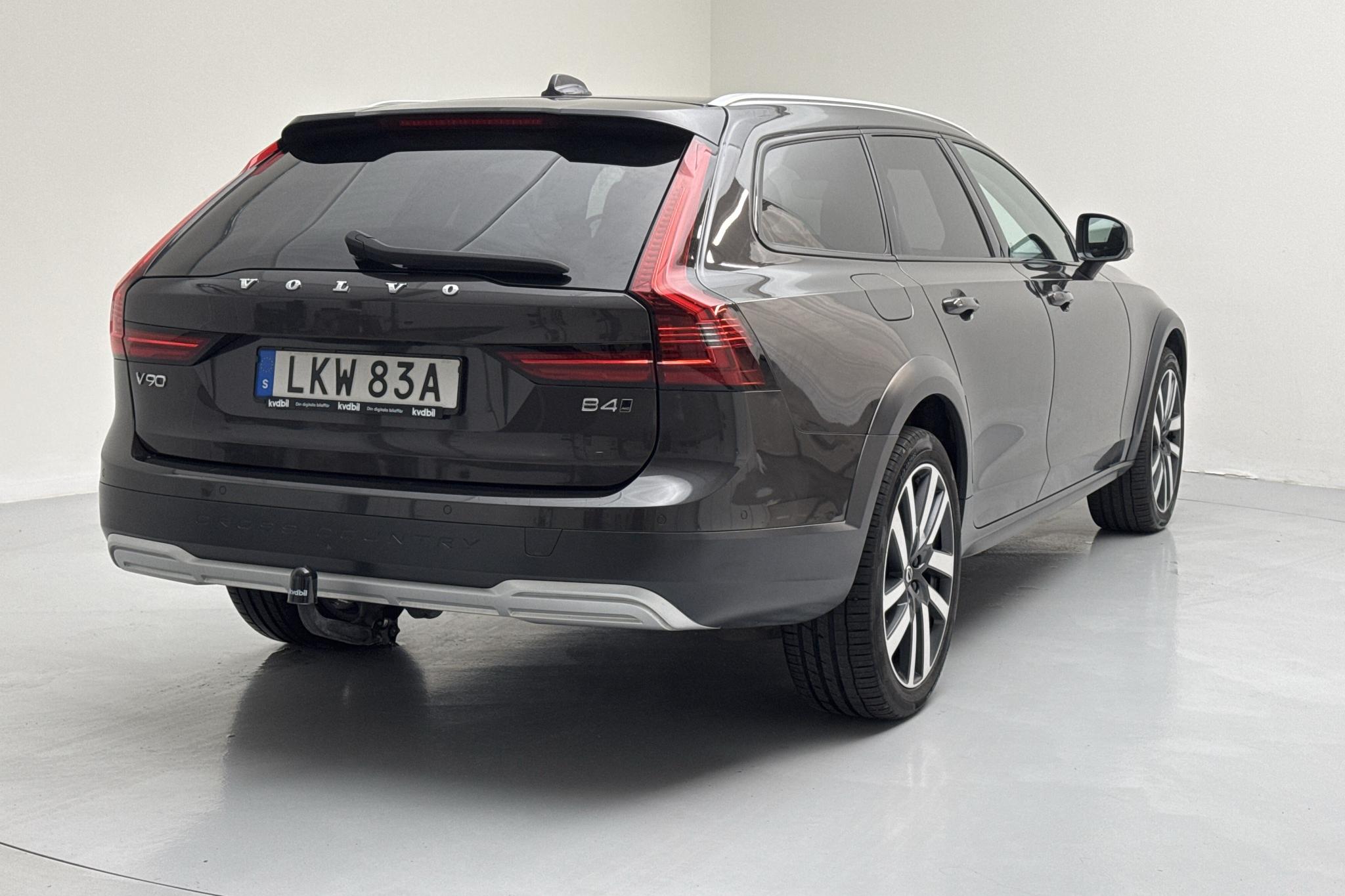 Volvo V90 B4 Cross Country AWD Mildhybrid, Diesel (197hk) - 163 760 km - Automaattinen - harmaa - 2021