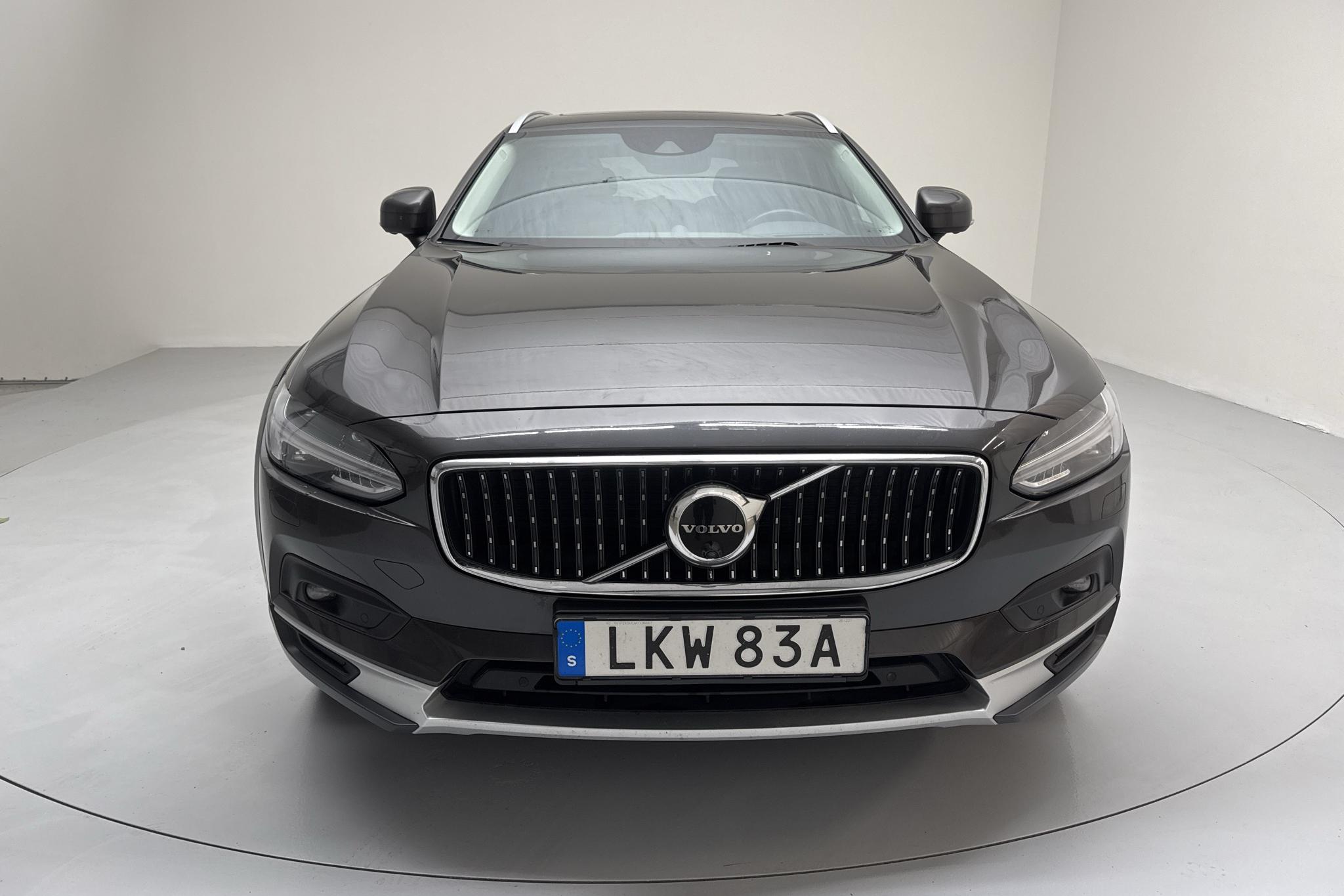 Volvo V90 B4 Cross Country AWD Mildhybrid, Diesel (197hk) - 163 760 km - Automatyczna - szary - 2021