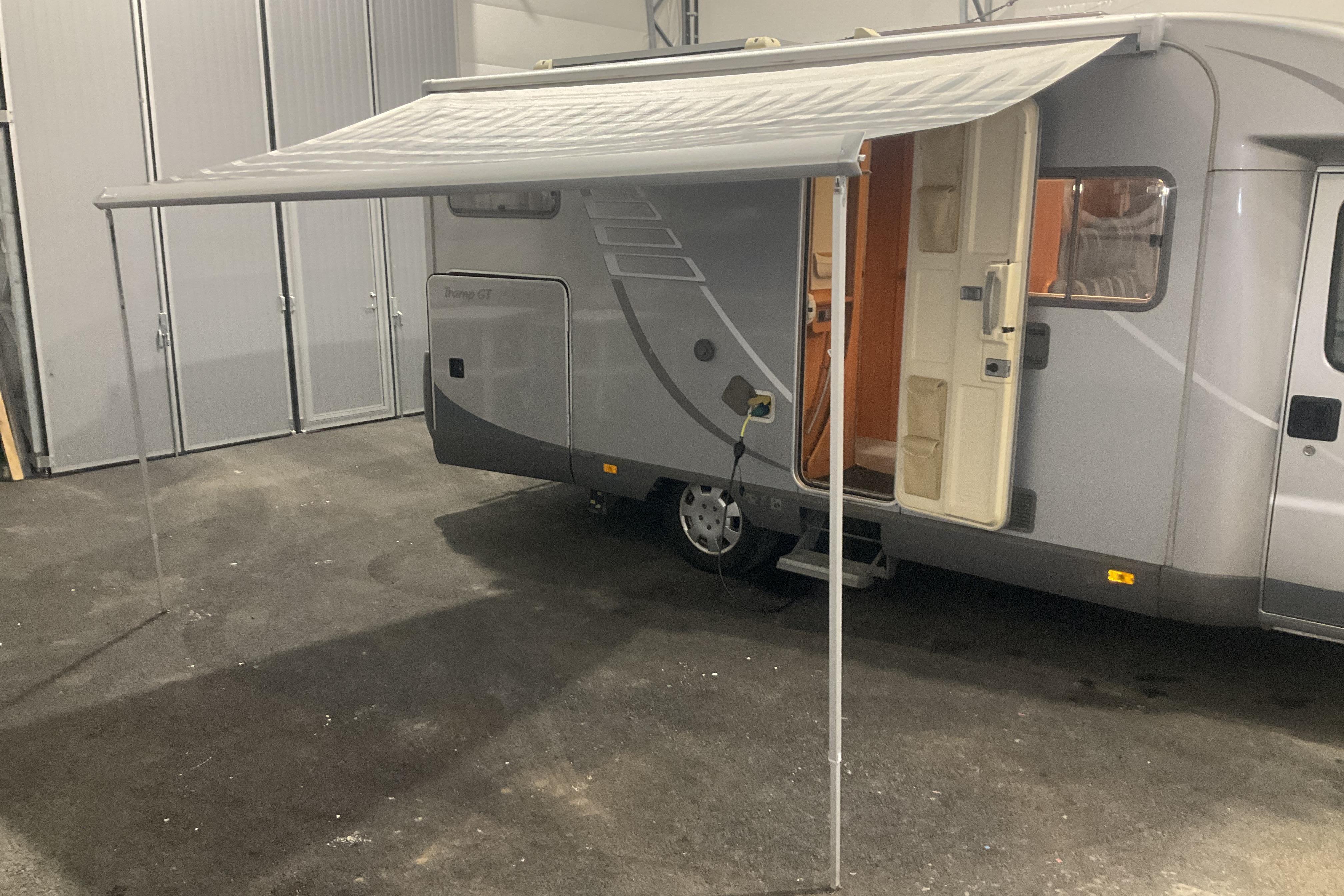 FIAT HYMER Tramp 674 GT Husbil - 90 120 km - Käsitsi - 2006